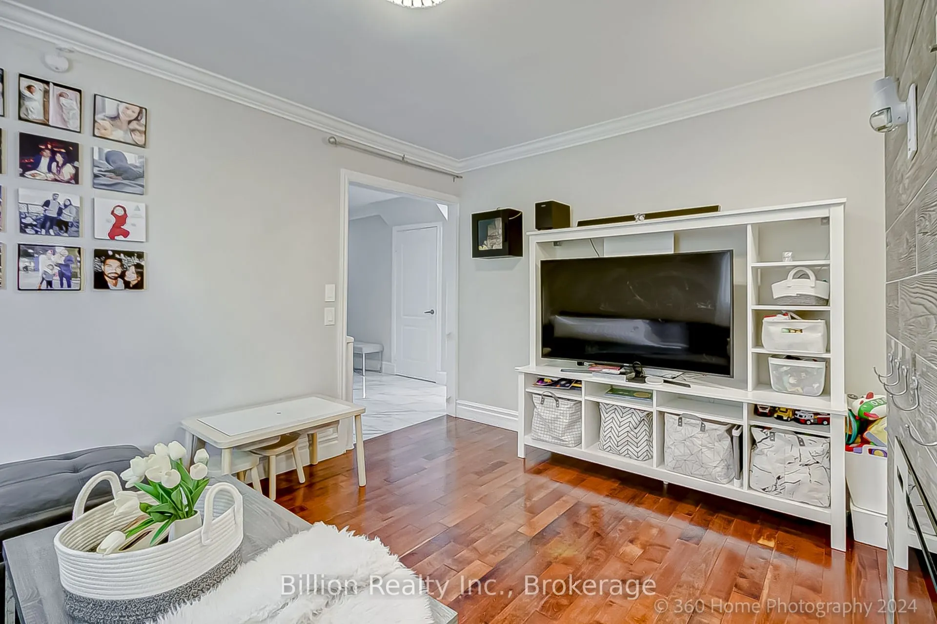 257 Centre Street NE