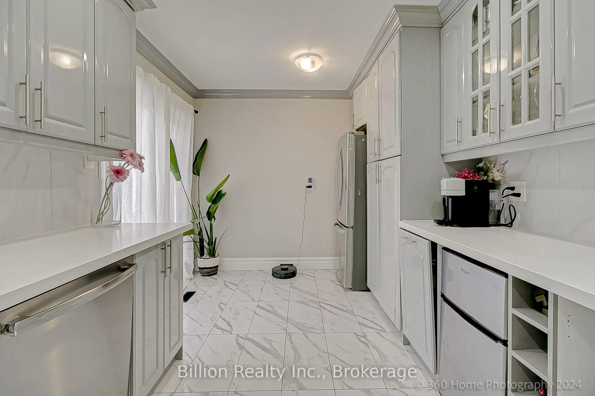 257 Centre Street NE