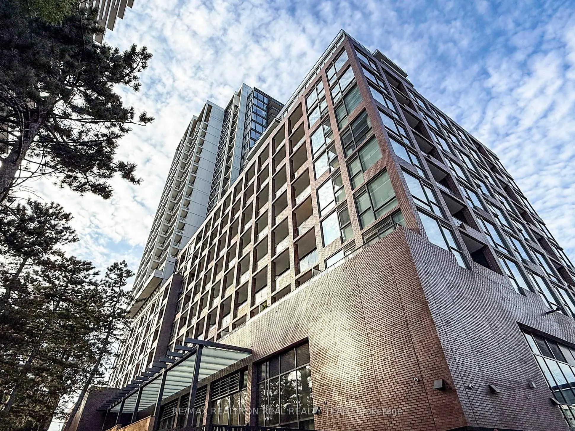 28 Ann Street, ##712