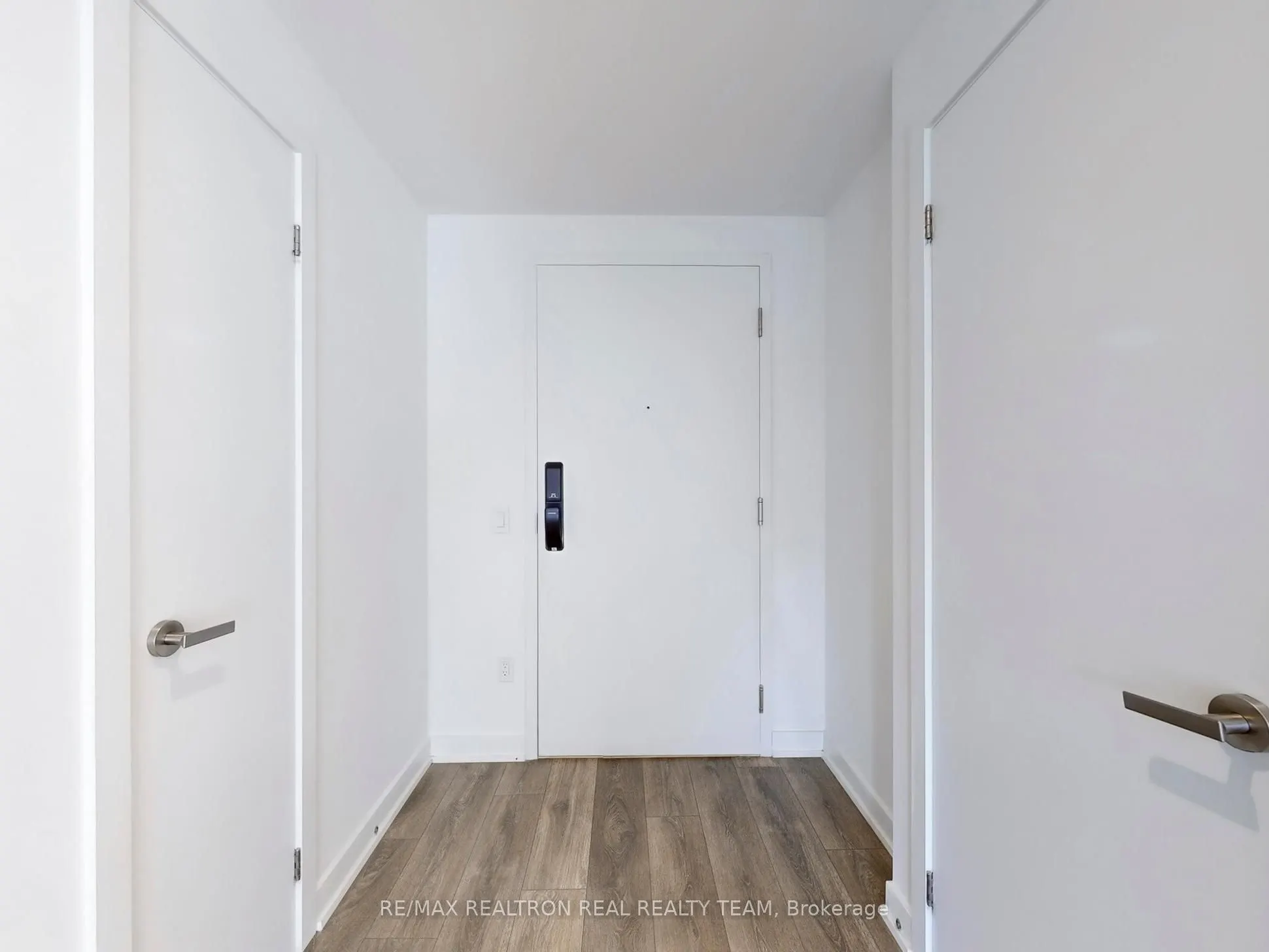 28 Ann Street, ##712