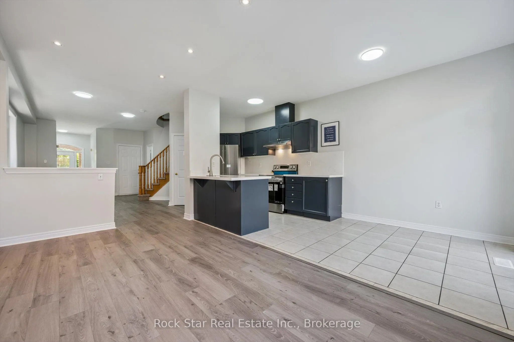 128 Nathaniel Crescent