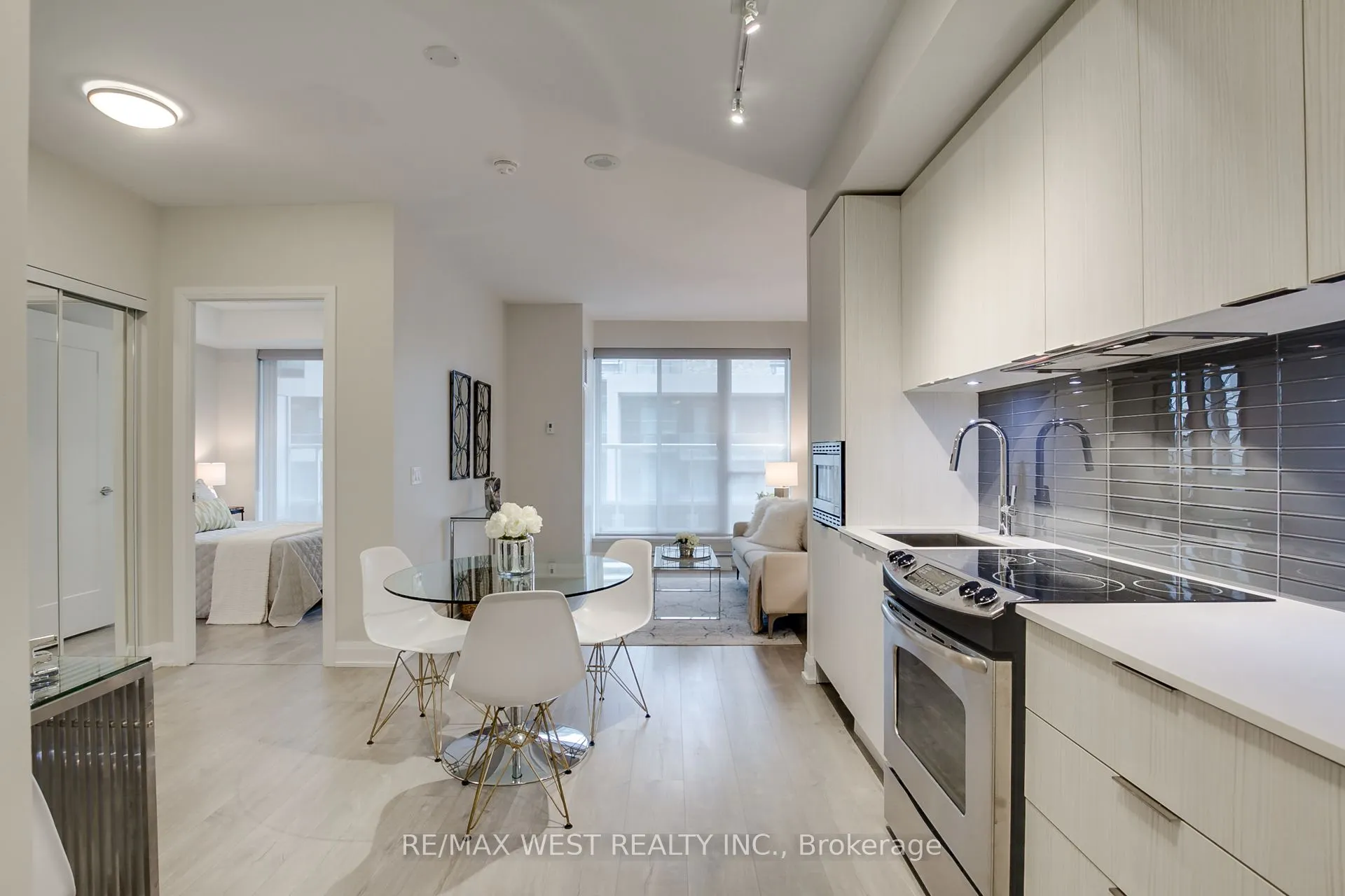 110 Marine Parade Drive, #607