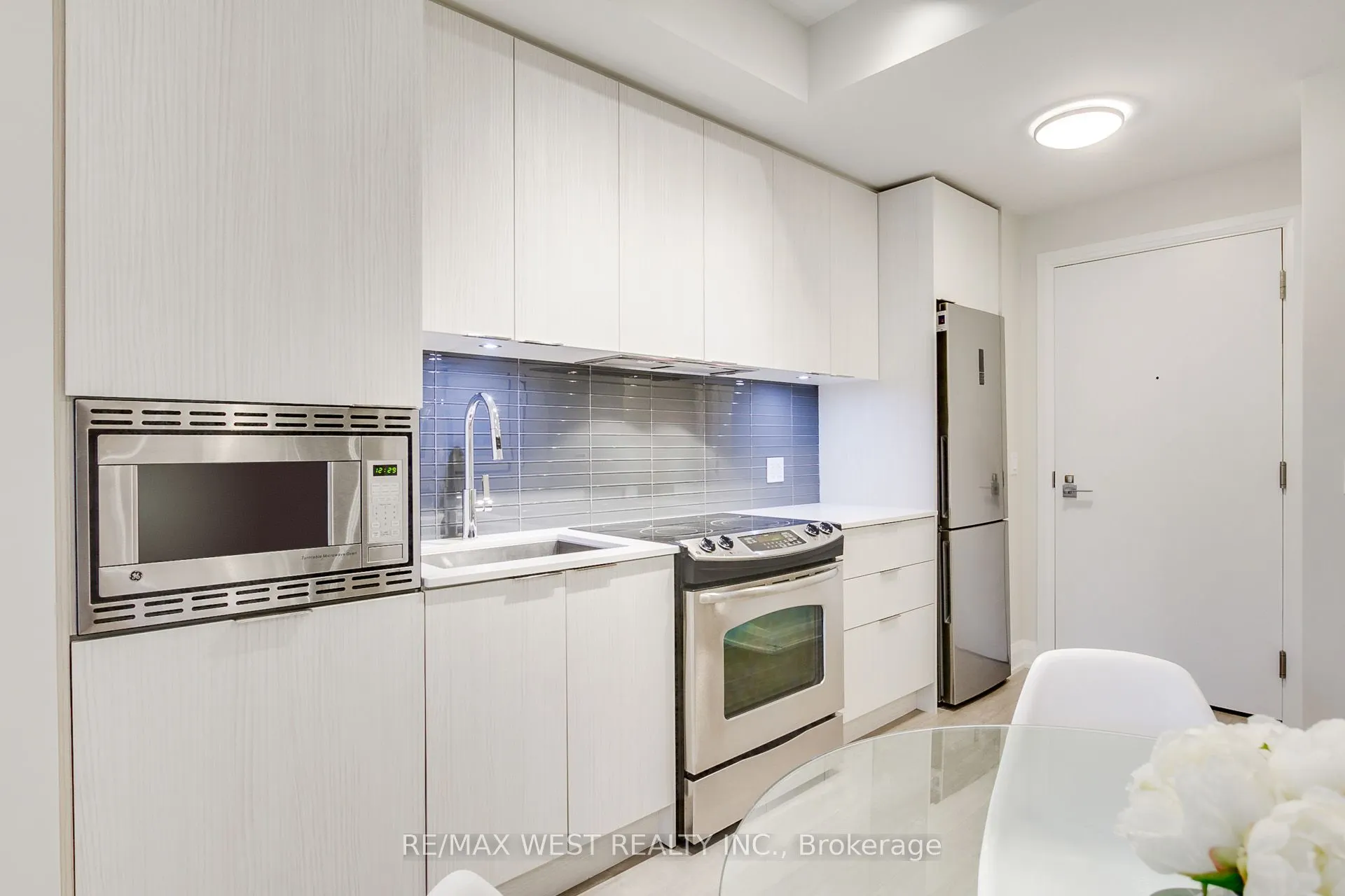 110 Marine Parade Drive, #607