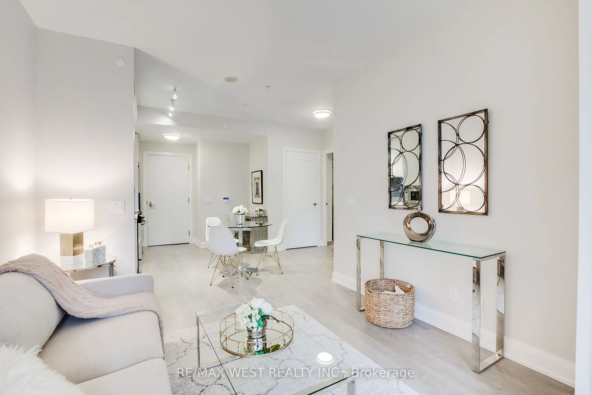 110 Marine Parade Drive, #607