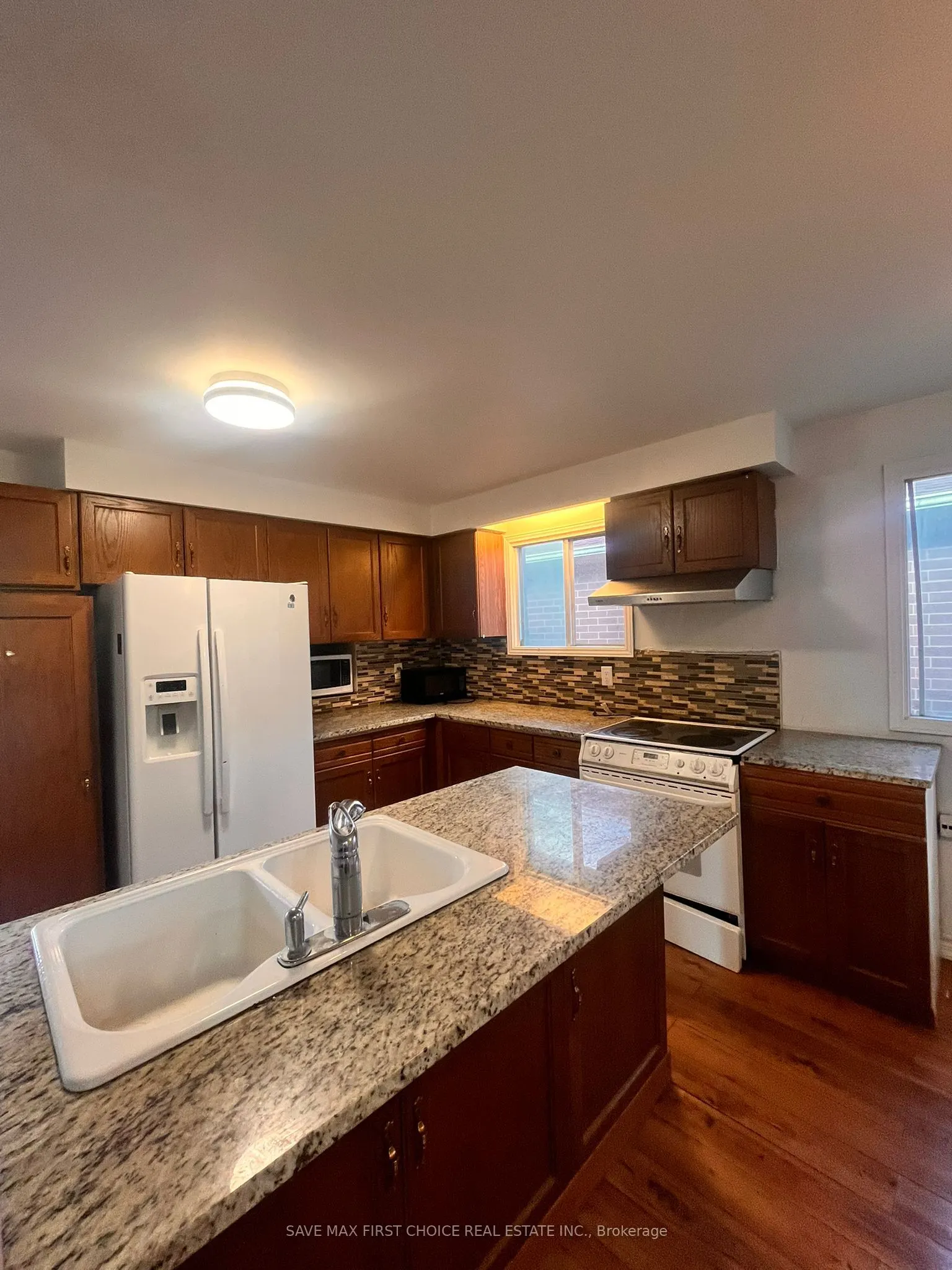 34 Tanager Square