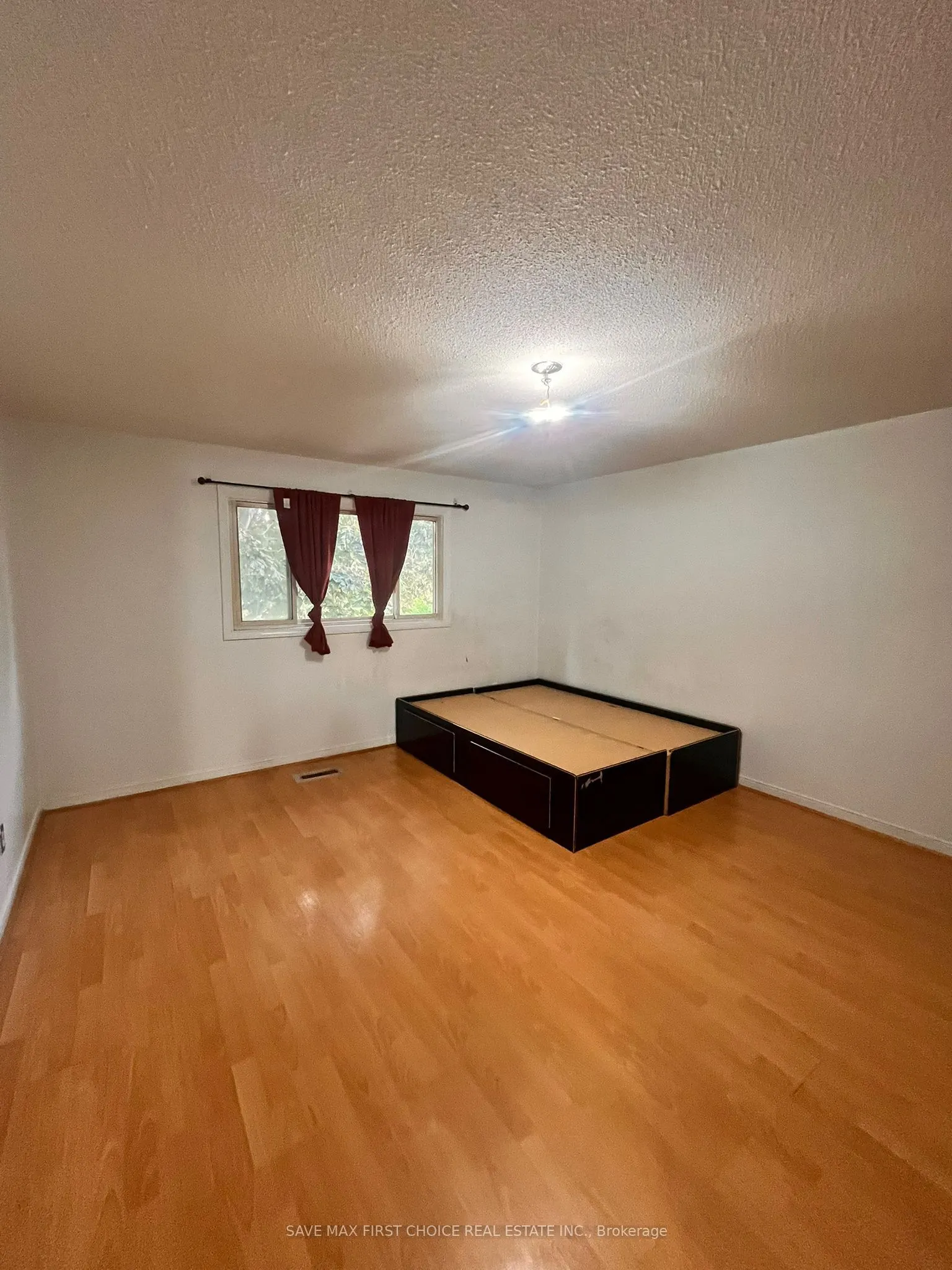 34 Tanager Square