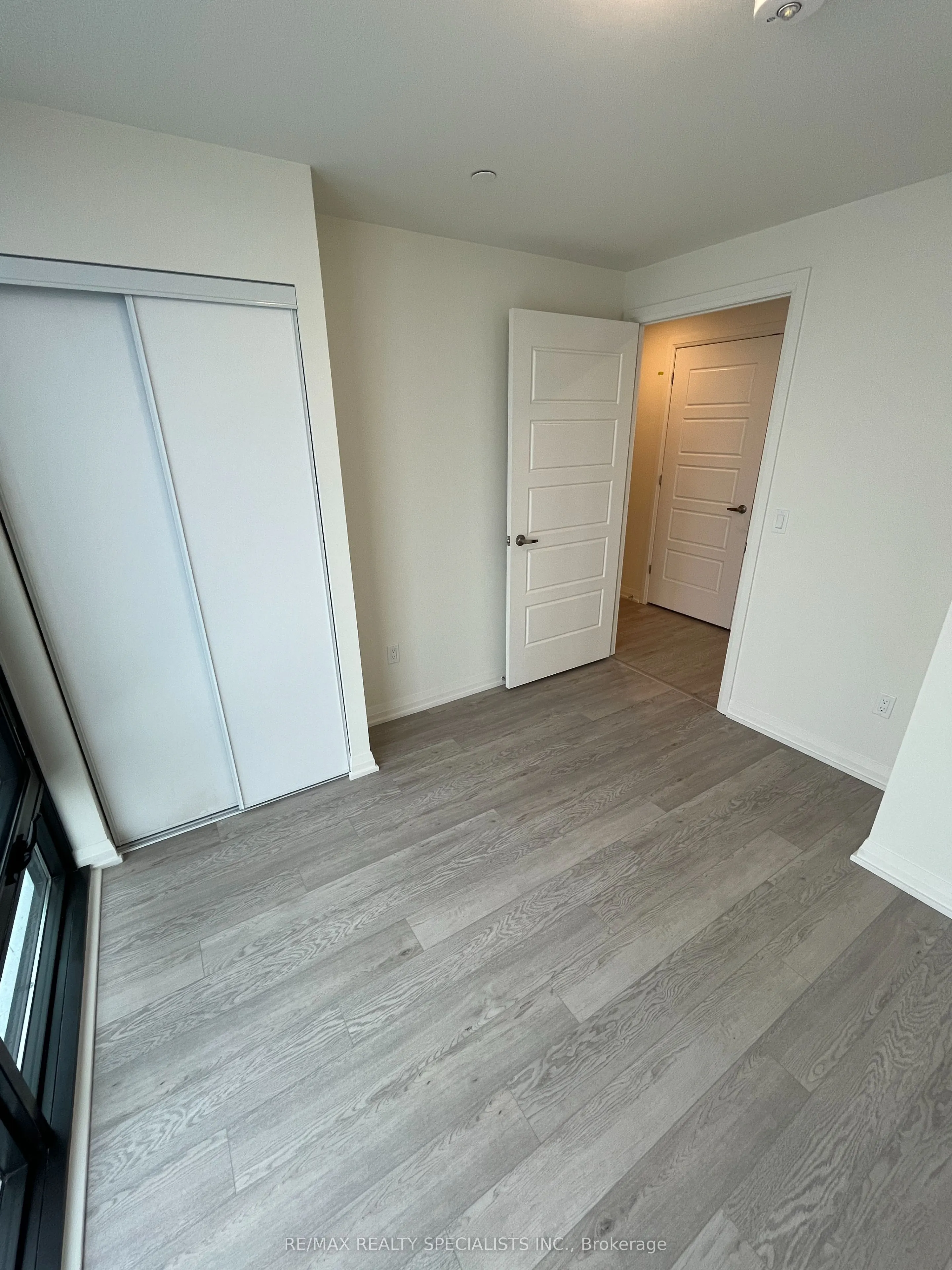 3006 William Cutmore Boulevard, #811
