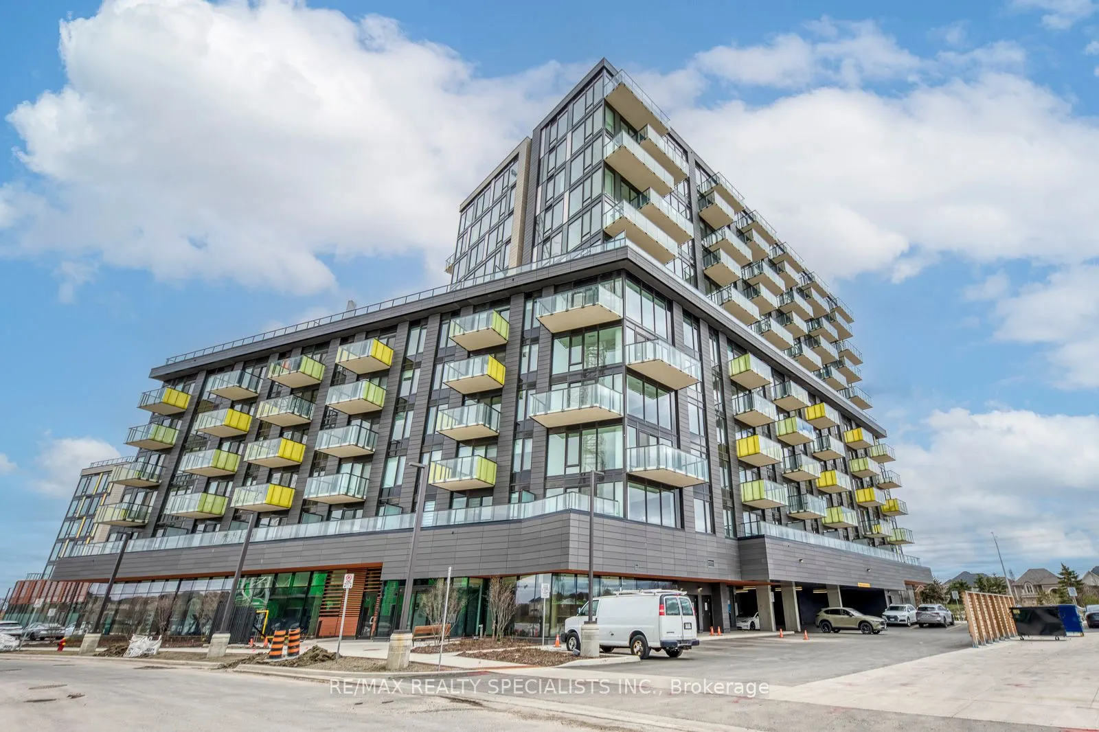 3006 William Cutmore Boulevard, #811