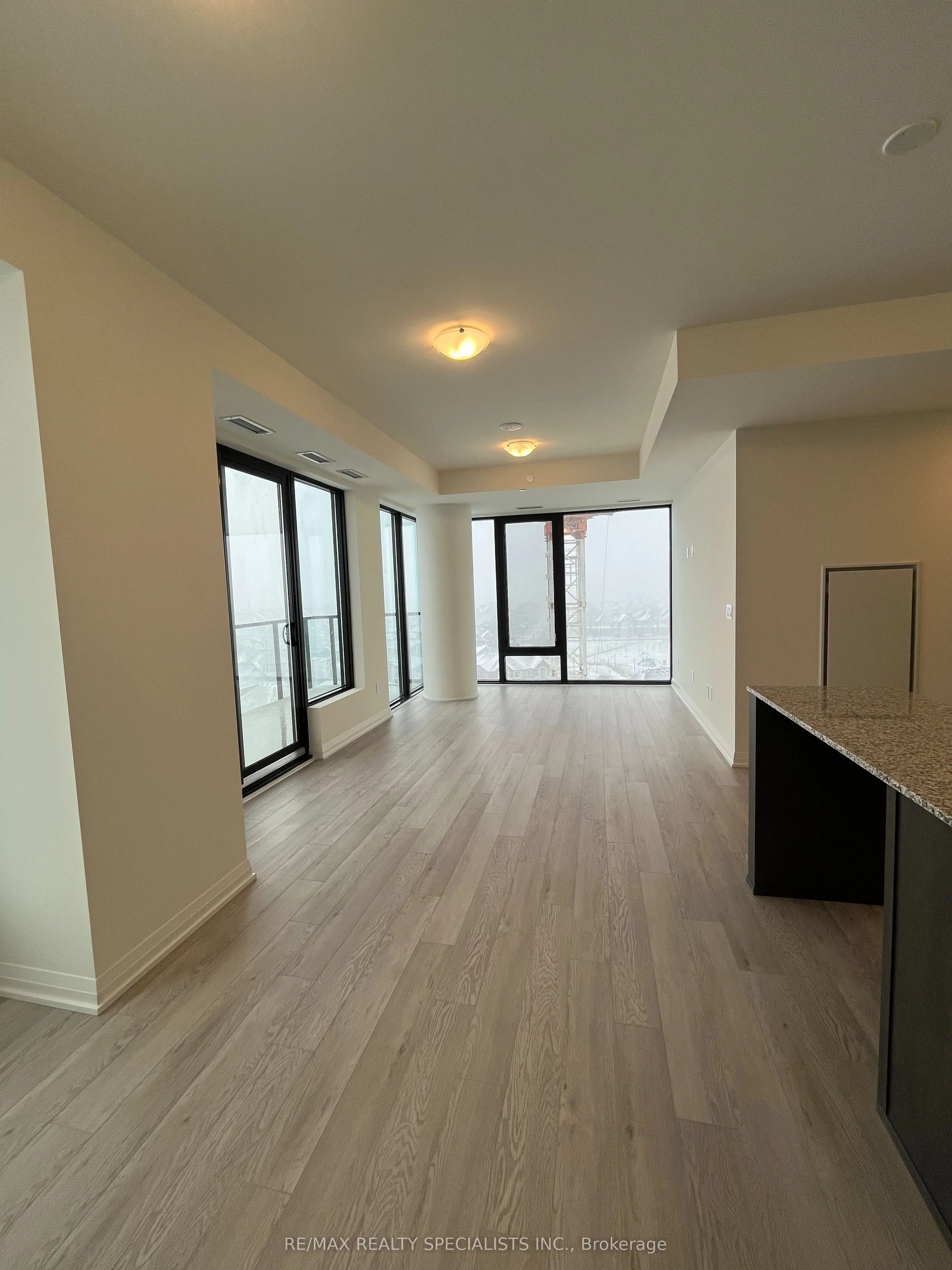 3006 William Cutmore Boulevard, #811