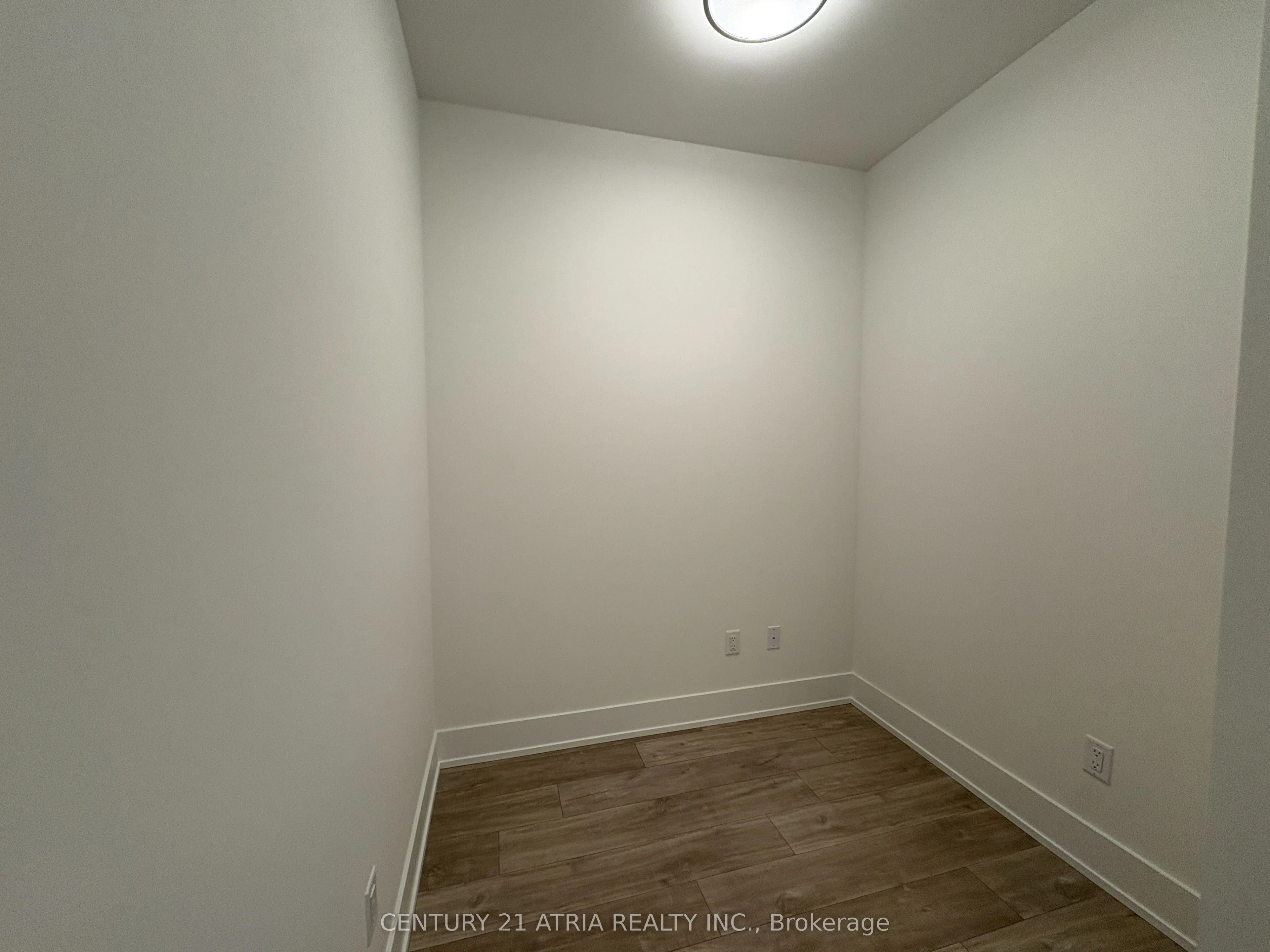 259 The Kingsway, #MZ08