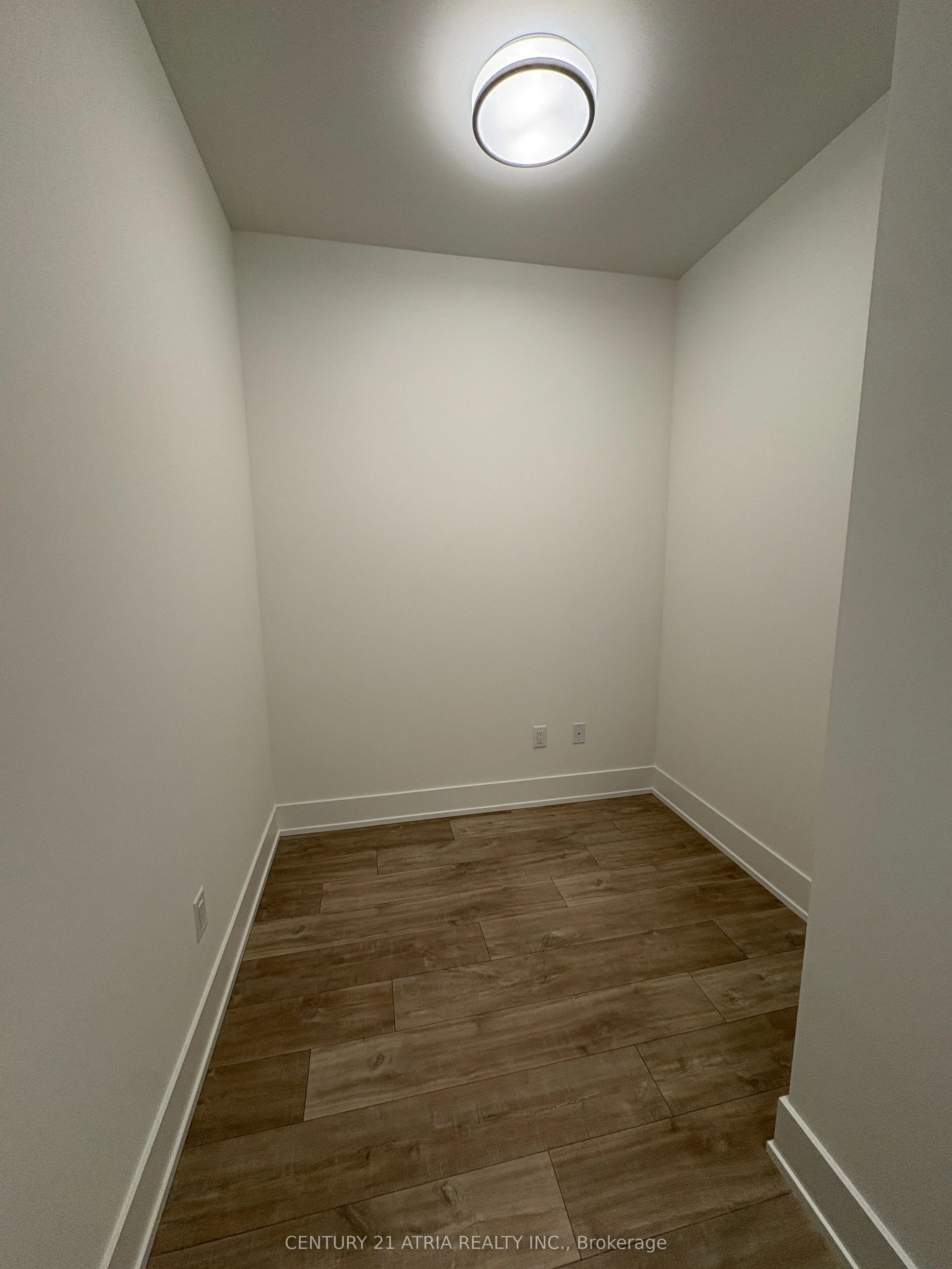 259 The Kingsway, #MZ08
