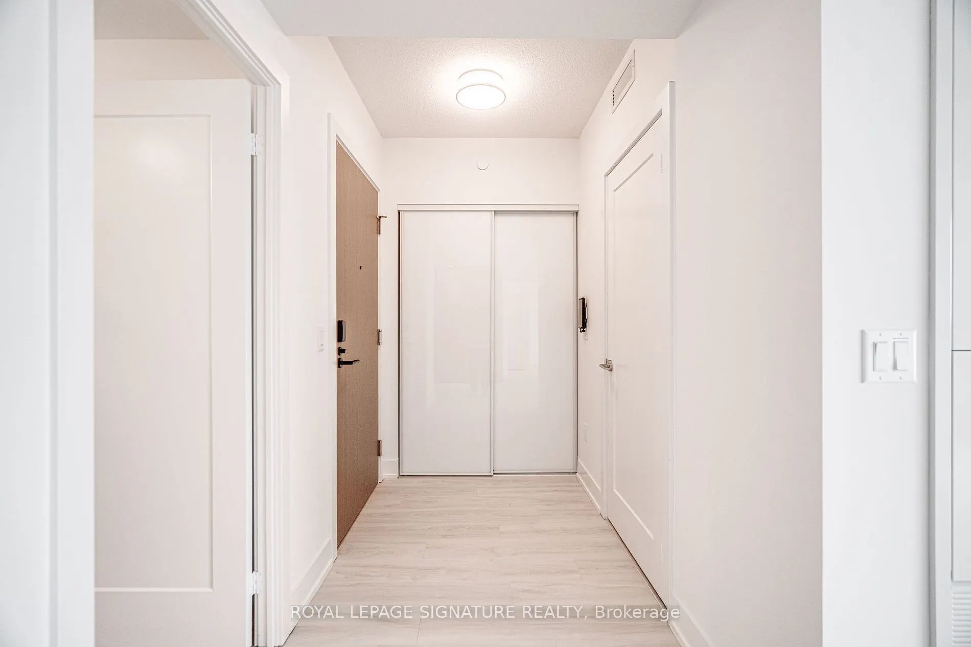 10 Eva Road, #2505