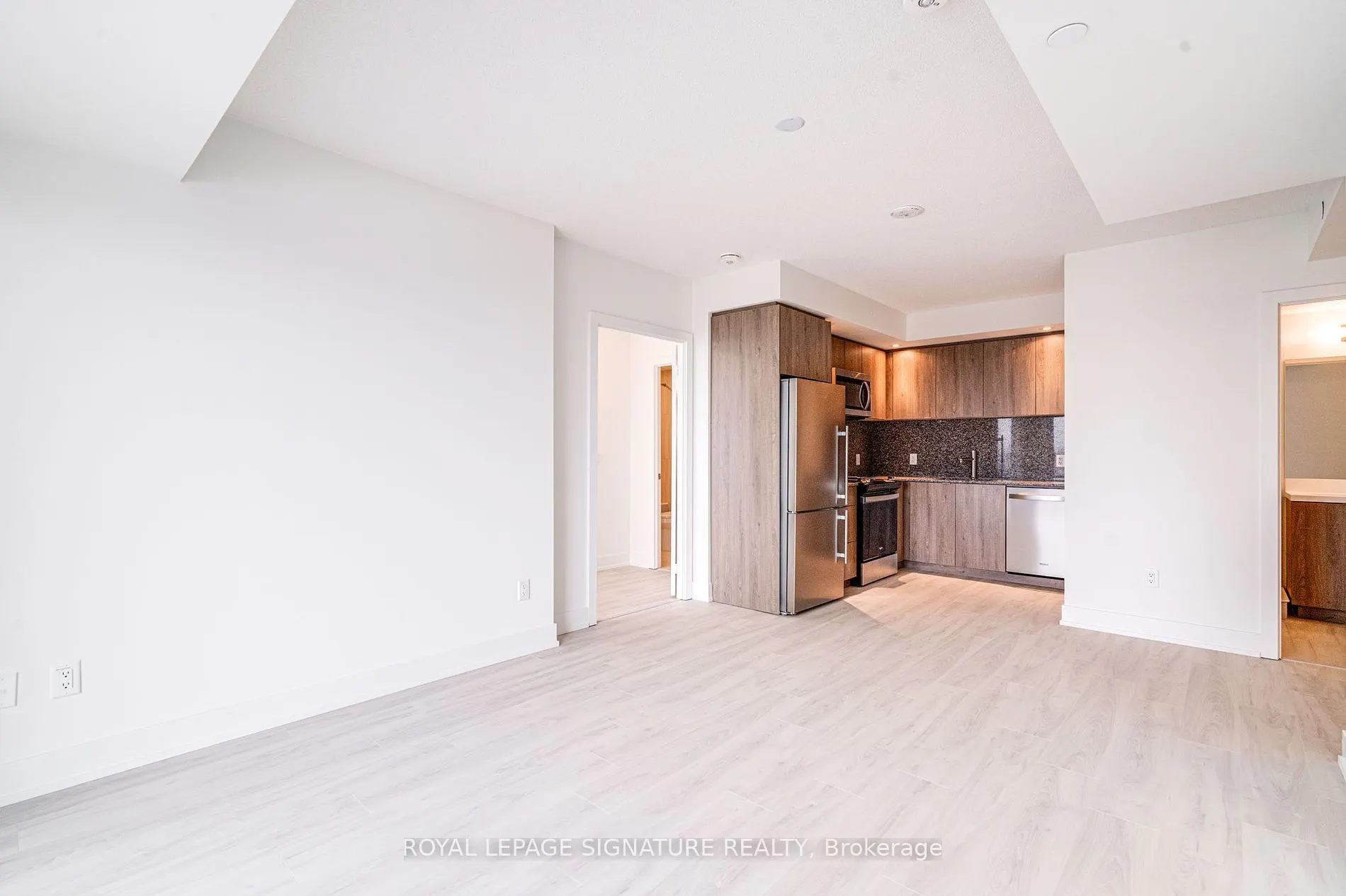 10 Eva Road, #2505