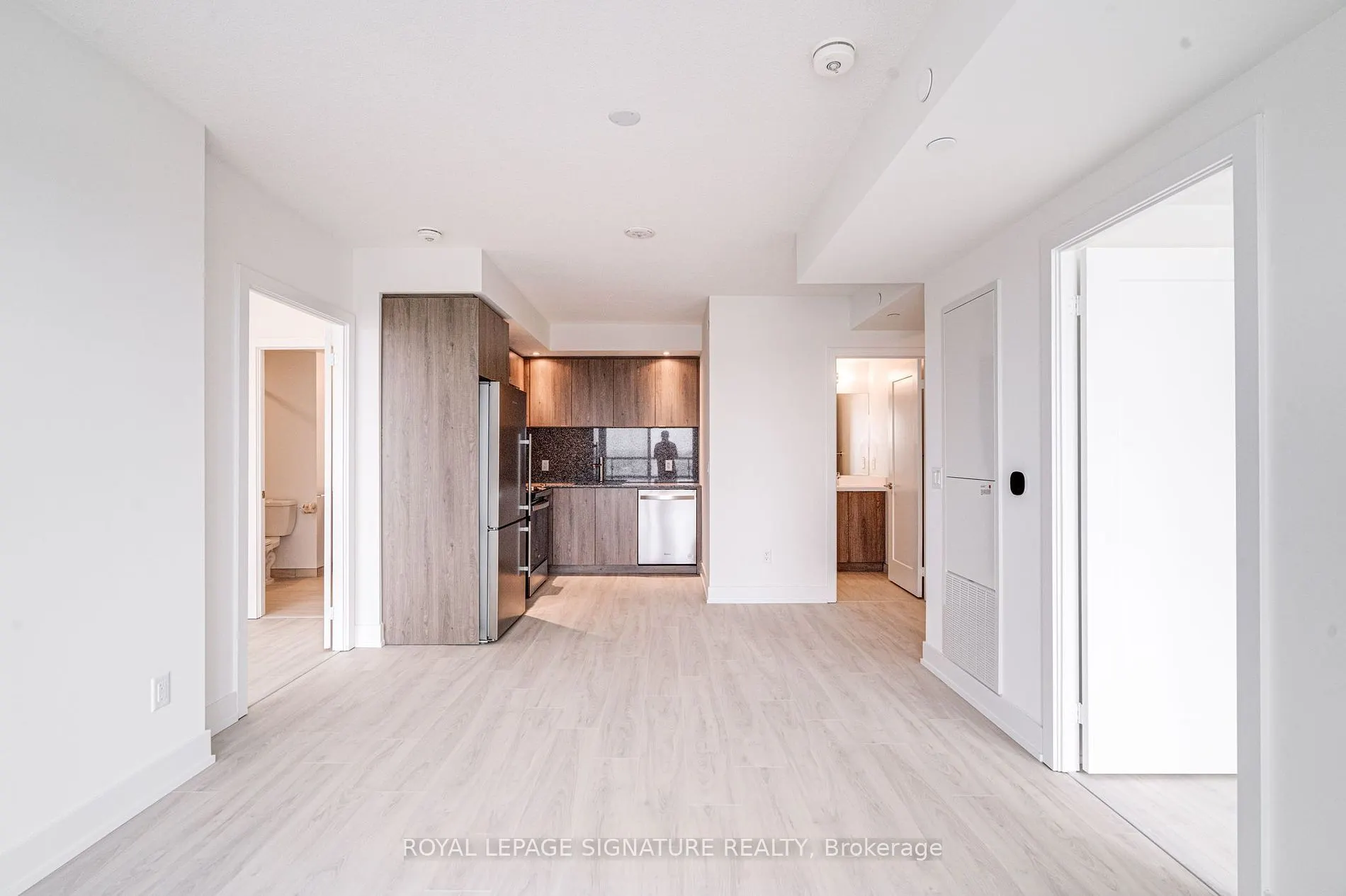 10 Eva Road, #2505