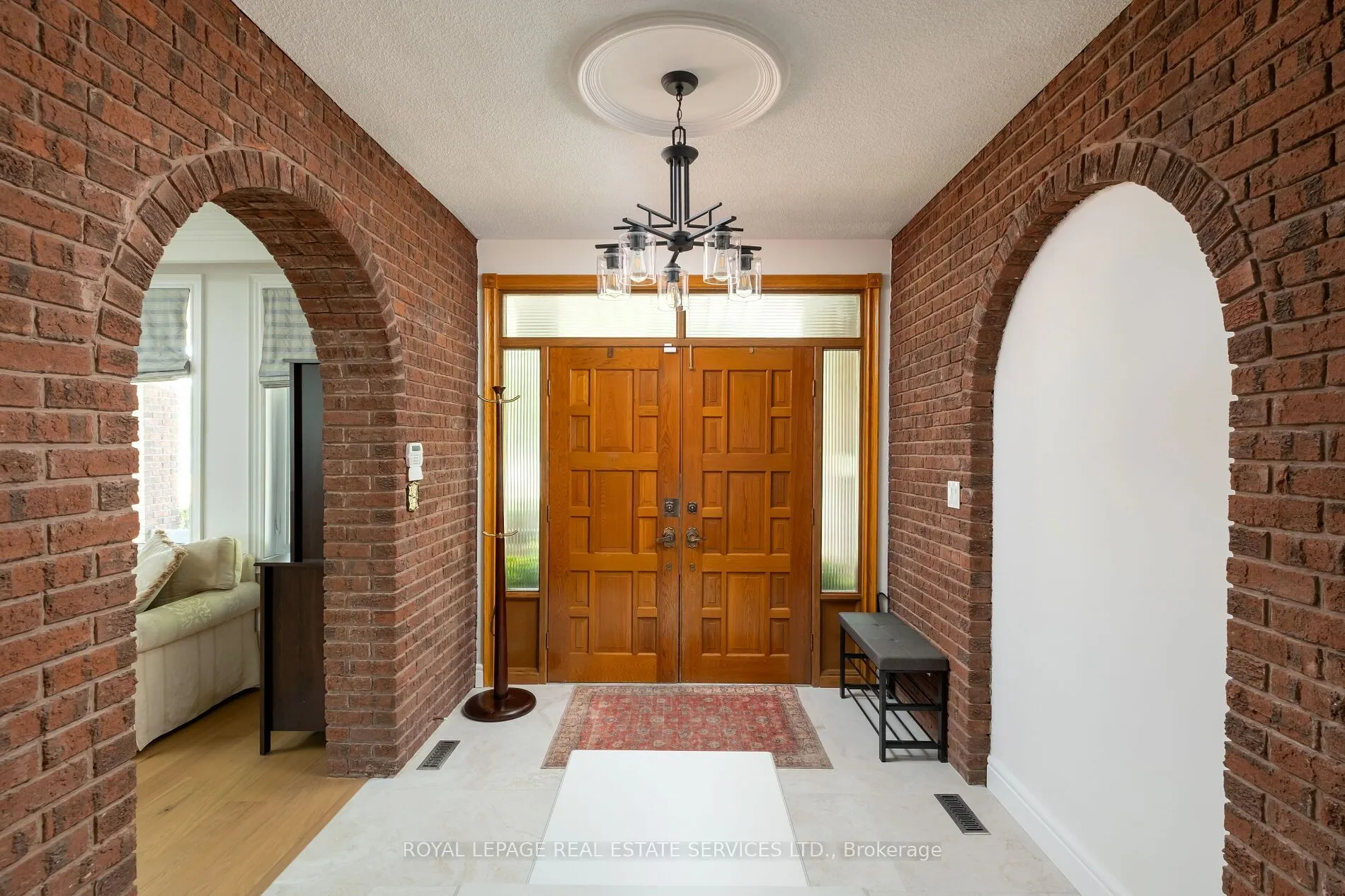 15 Westroyal Road