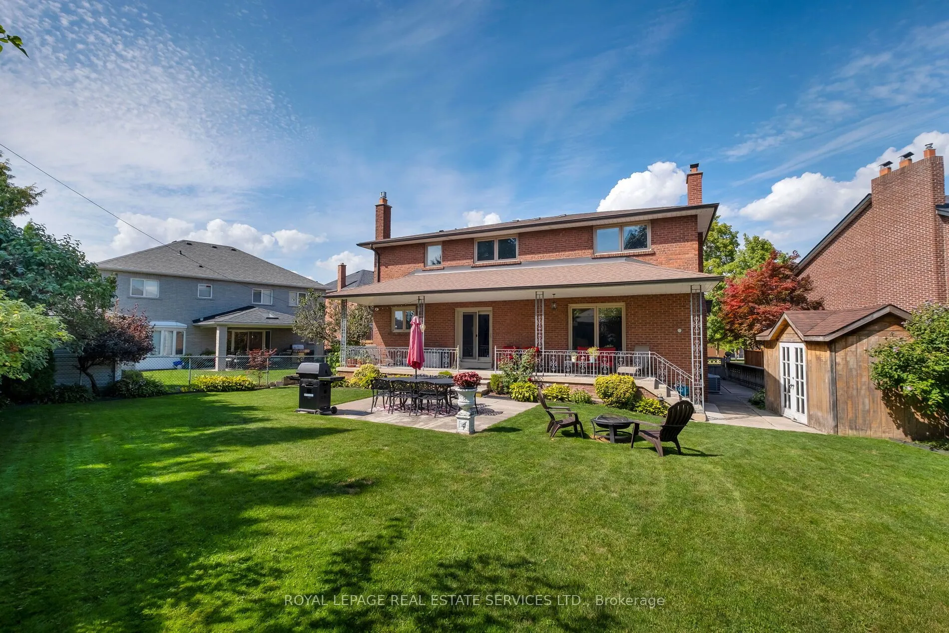15 Westroyal Road