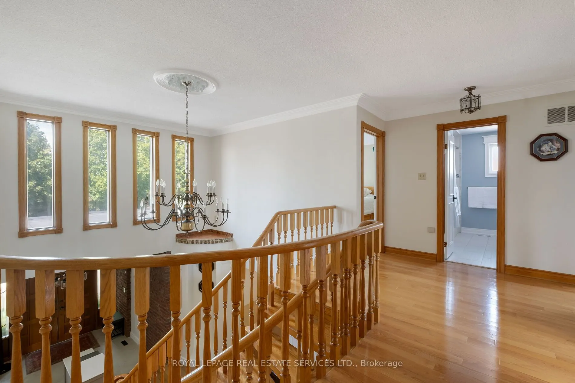 15 Westroyal Road