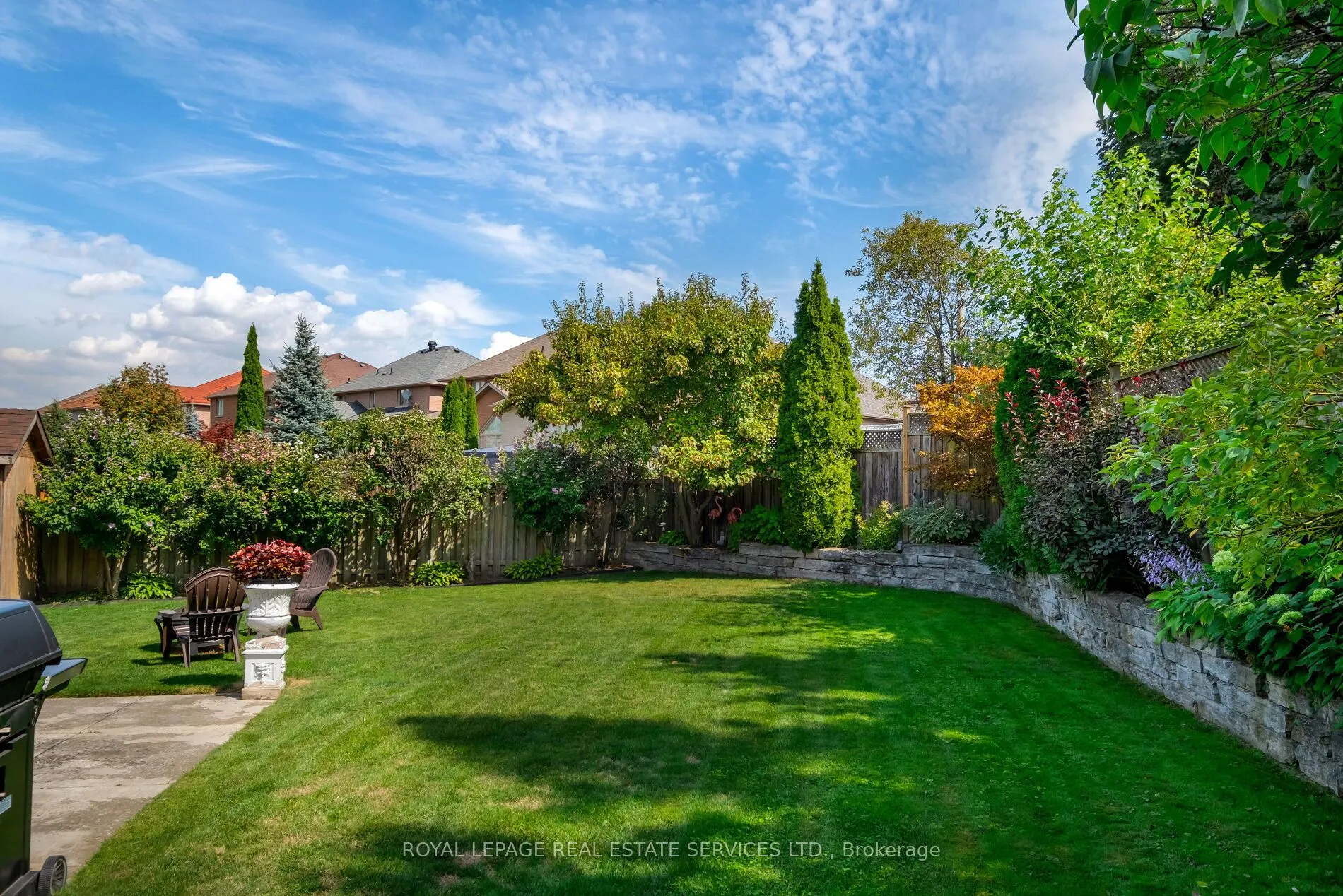 15 Westroyal Road