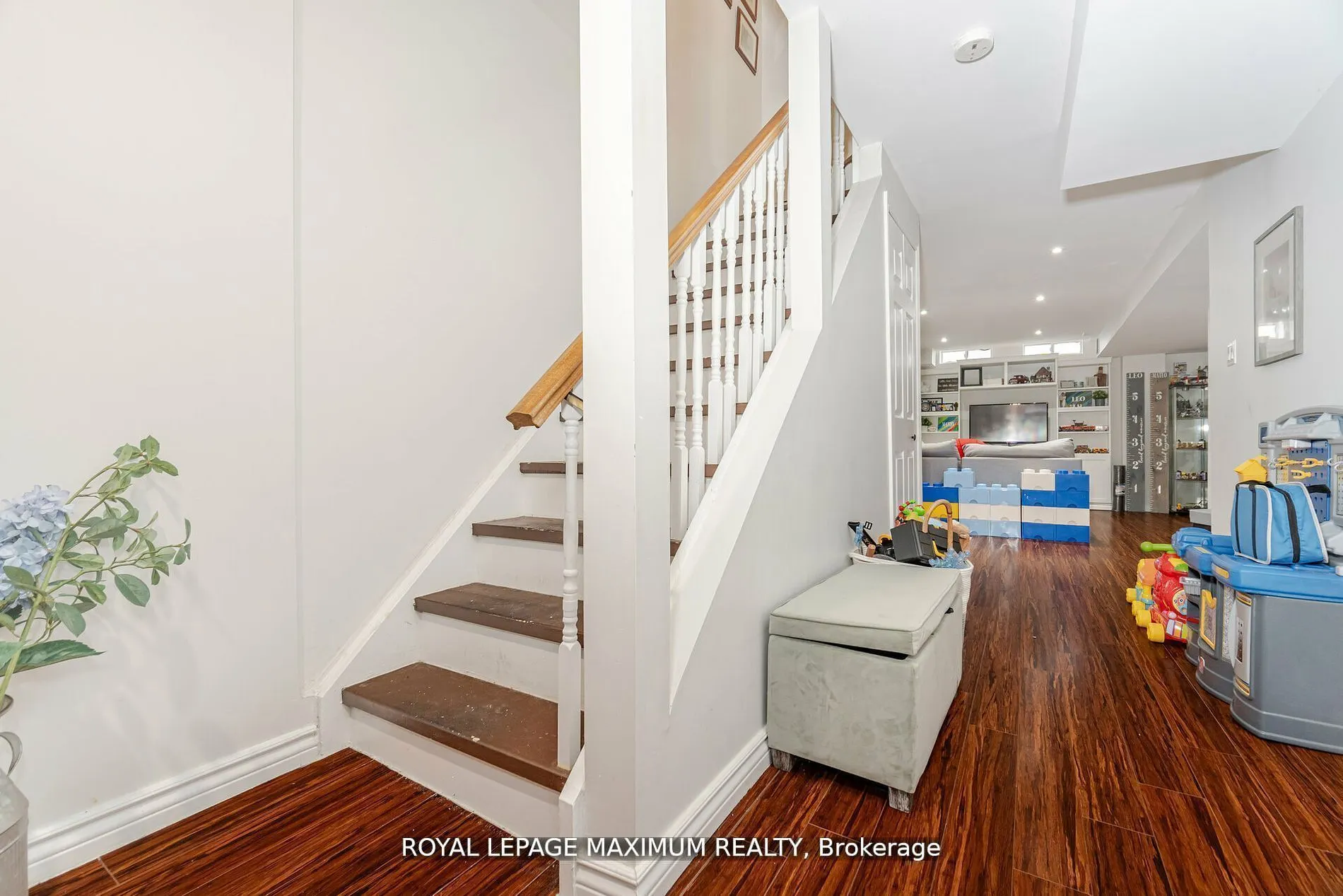 50 Big Moe Crescent W