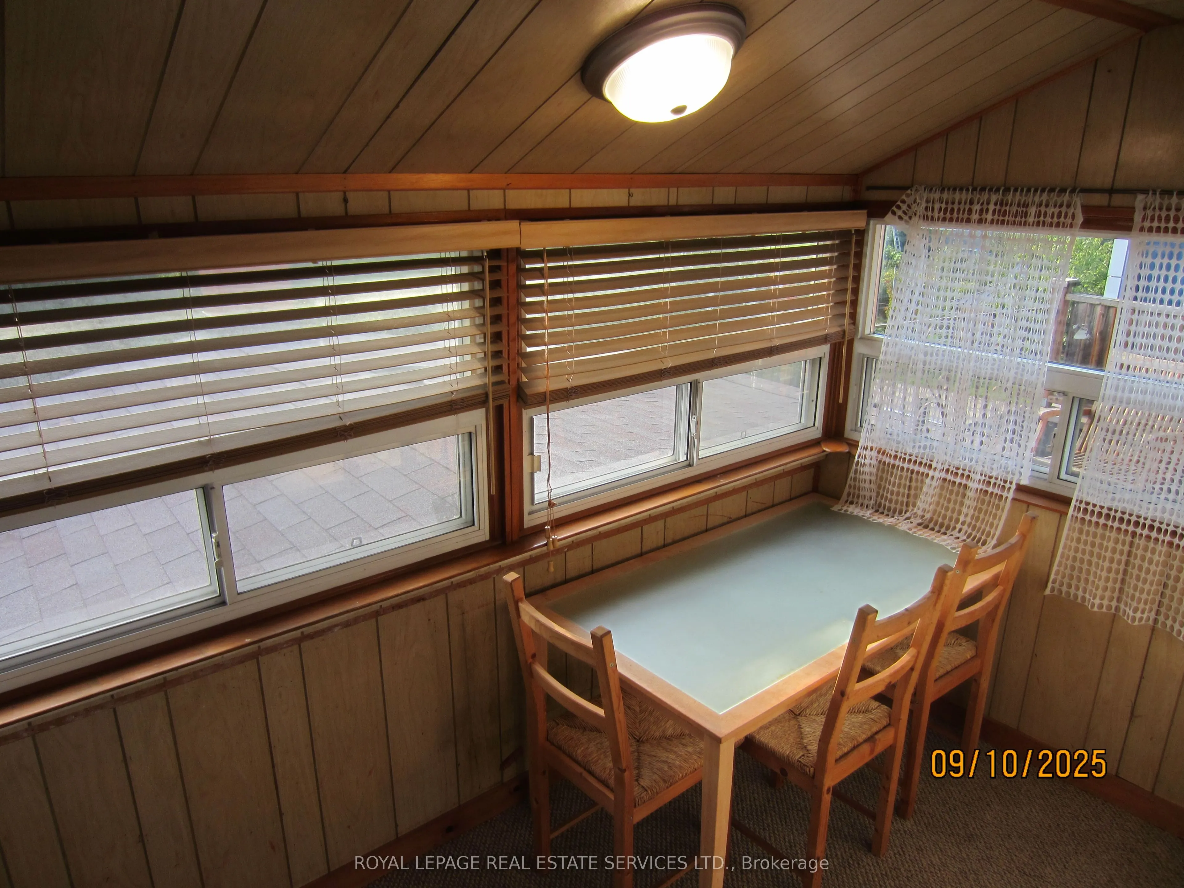 326 Quebec Avenue, #Upper