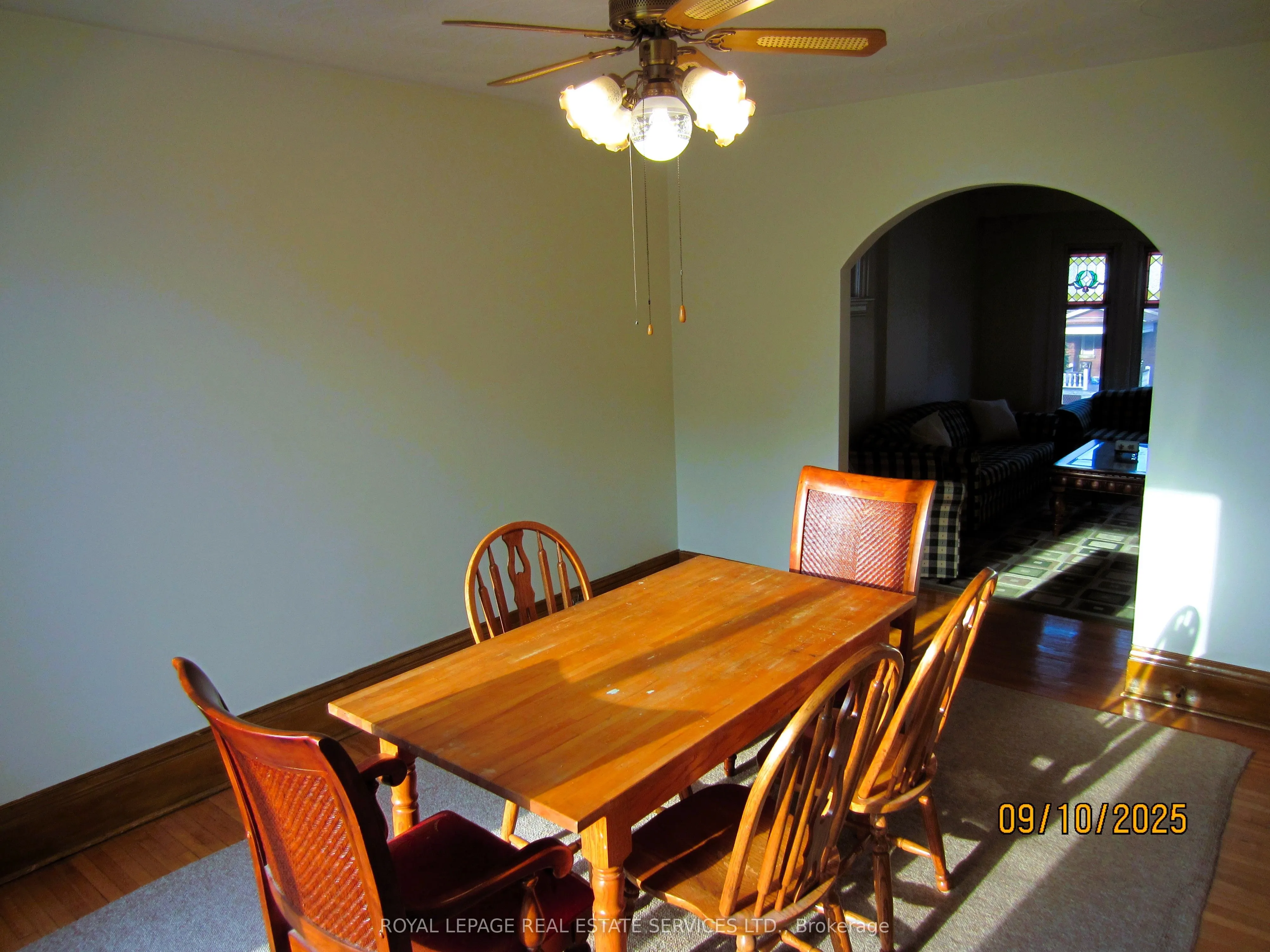 326 Quebec Avenue, #Upper