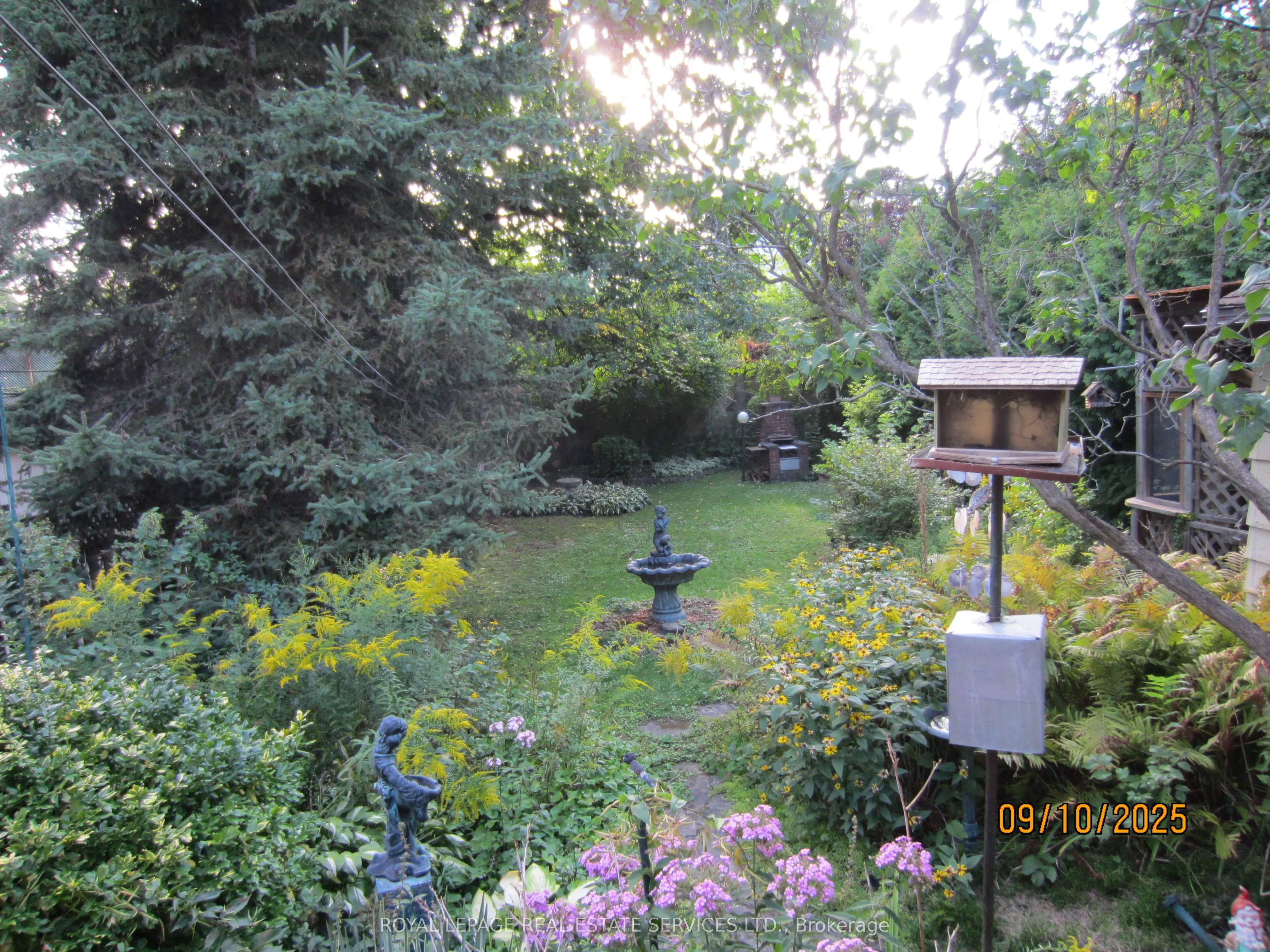 326 Quebec Avenue, #Upper