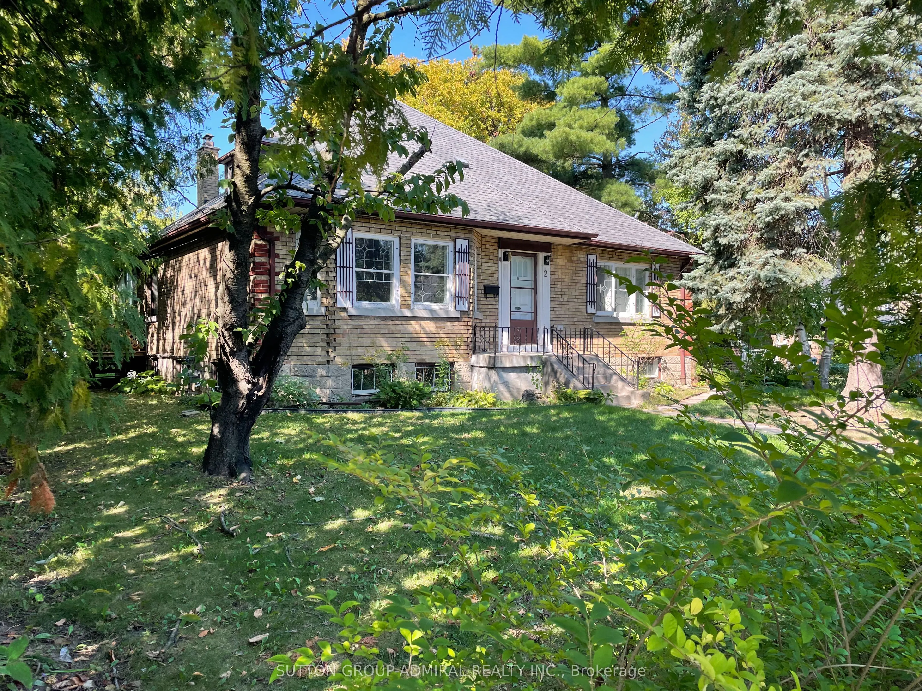 2 Botfield Avenue
