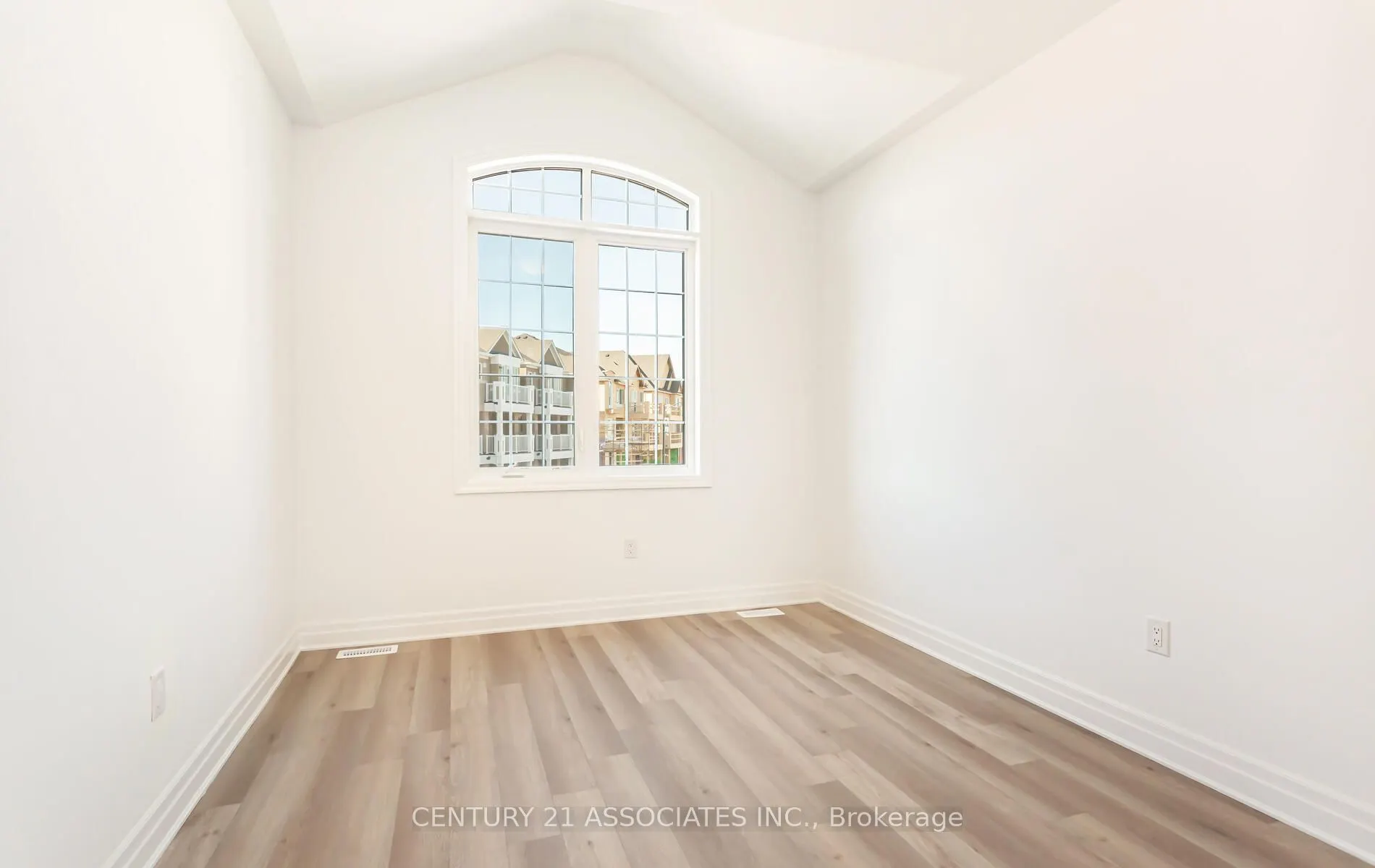 1796 Thames Circle
