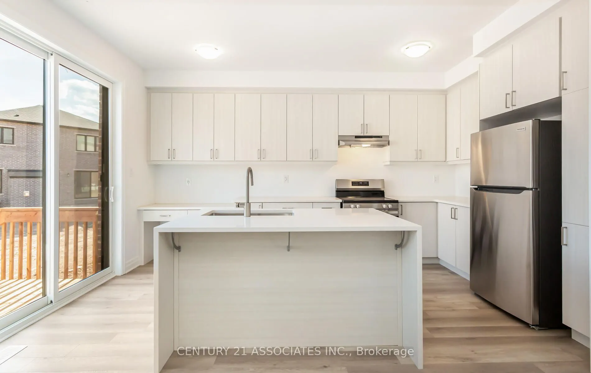 1796 Thames Circle