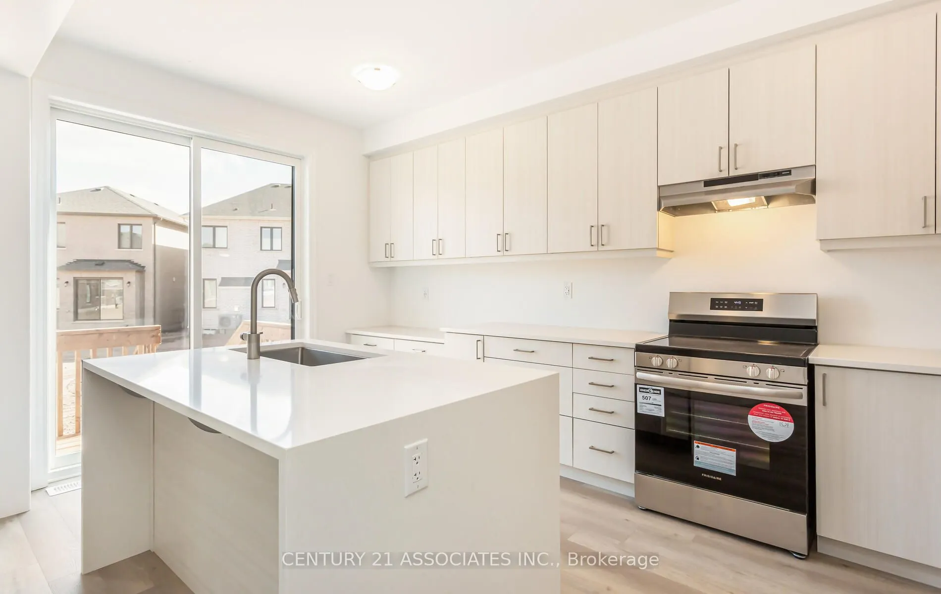 1796 Thames Circle