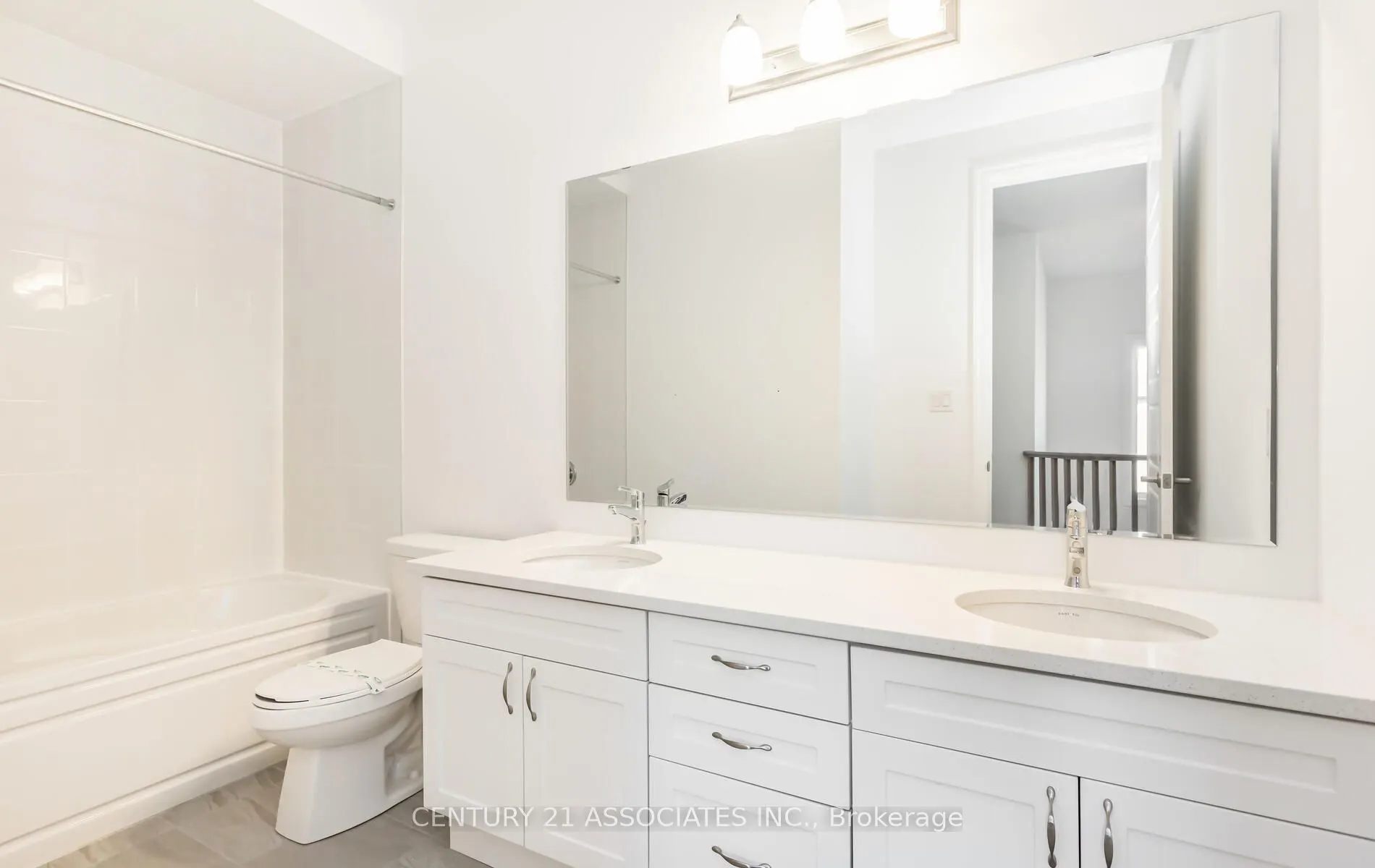 1796 Thames Circle