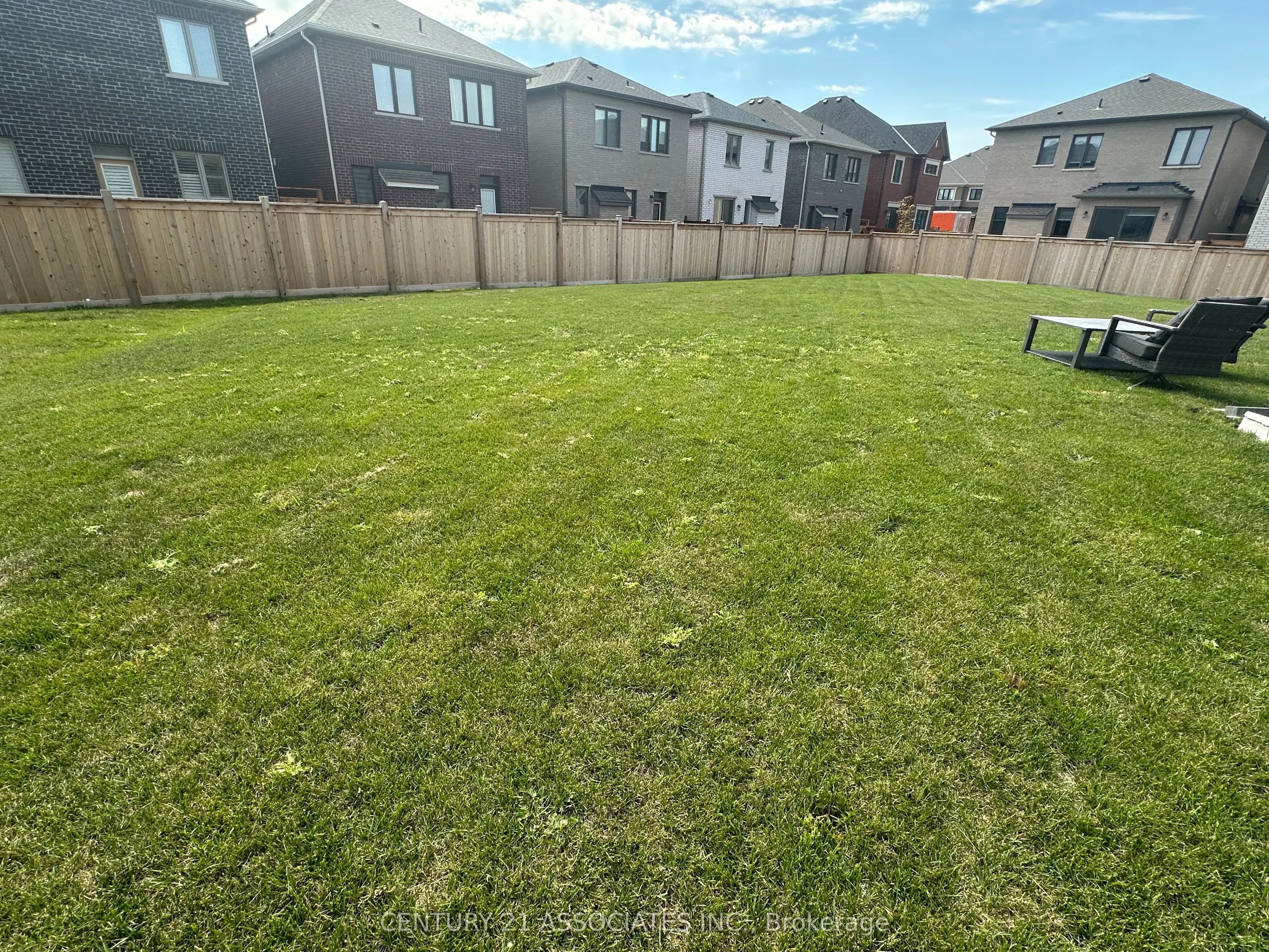 1796 Thames Circle