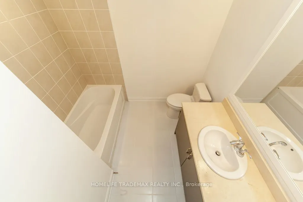 40 Lunar Cres Crescent, #70