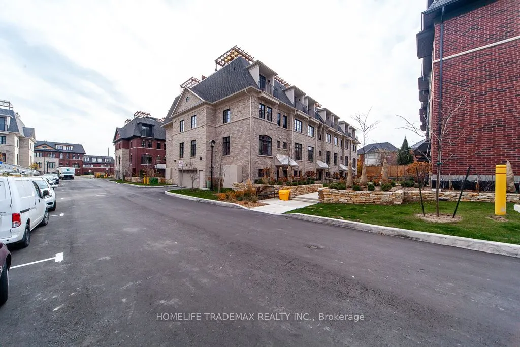 40 Lunar Cres Crescent, #70
