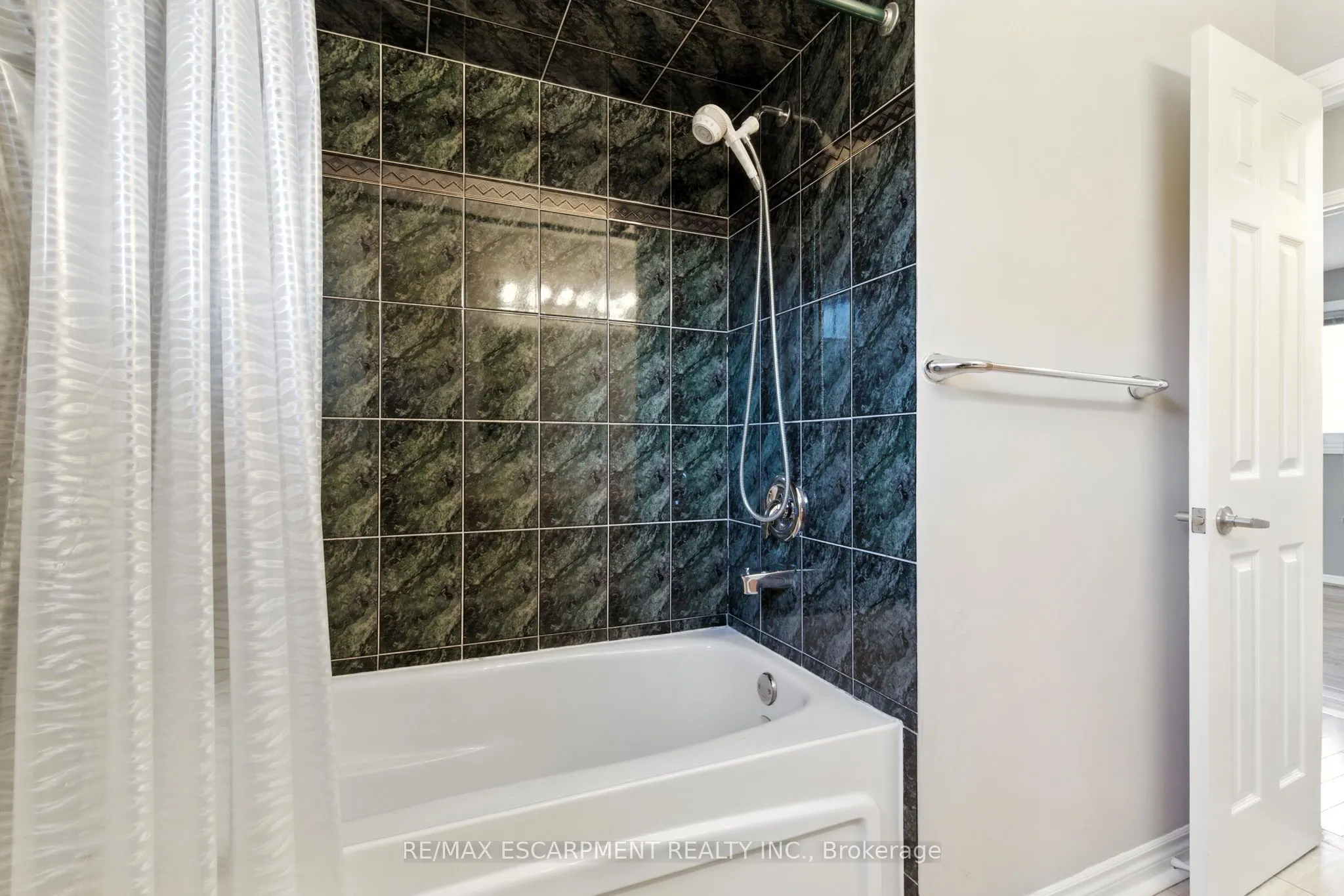 1624 Gallant Drive