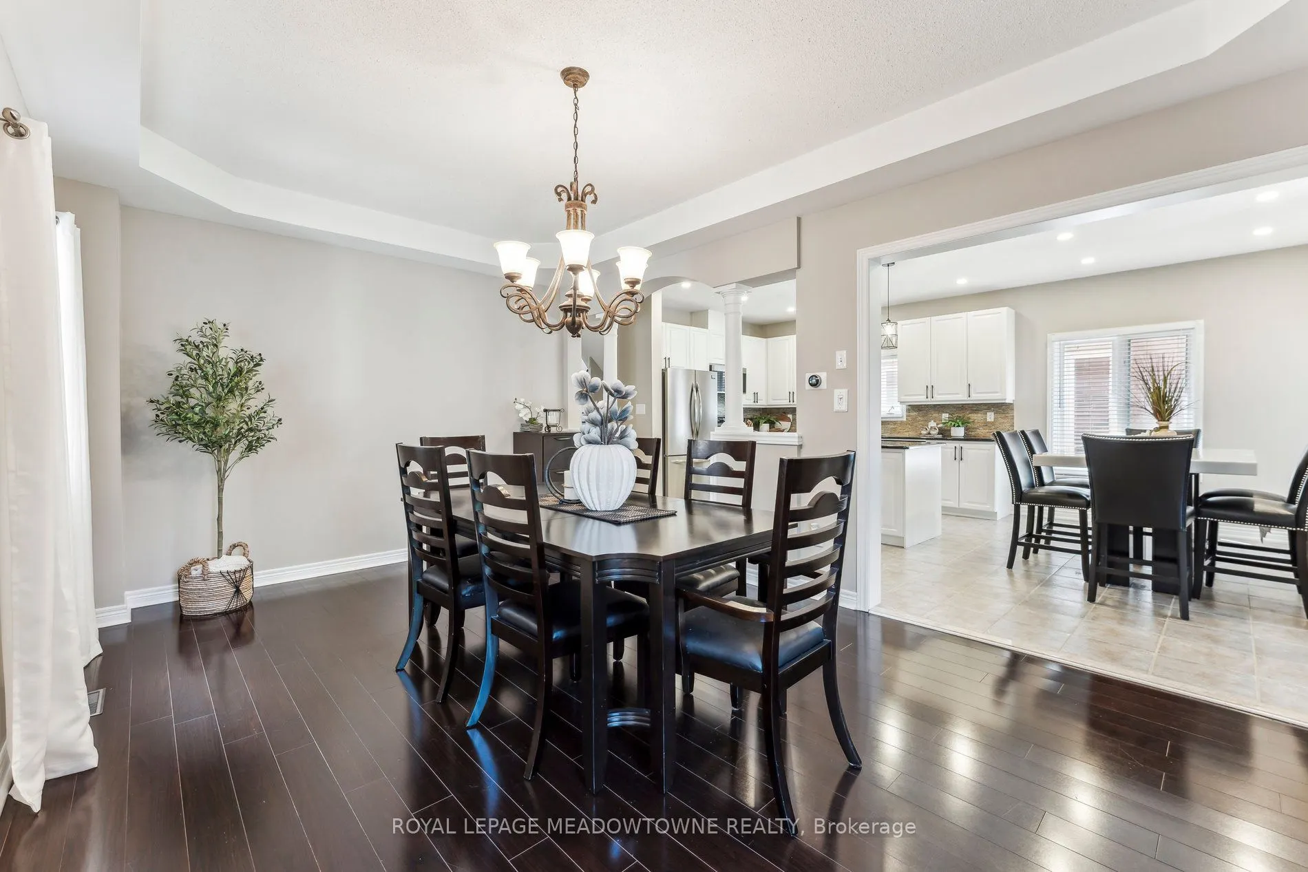1186 Ezard Crescent