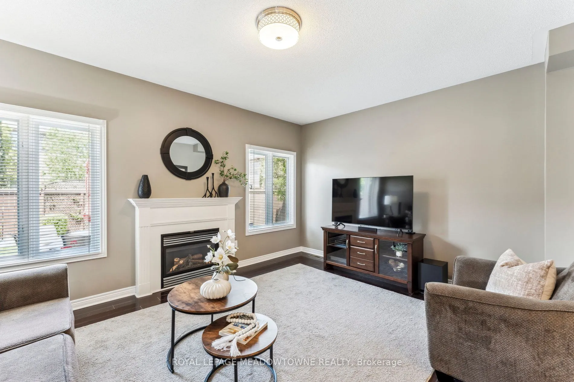 1186 Ezard Crescent