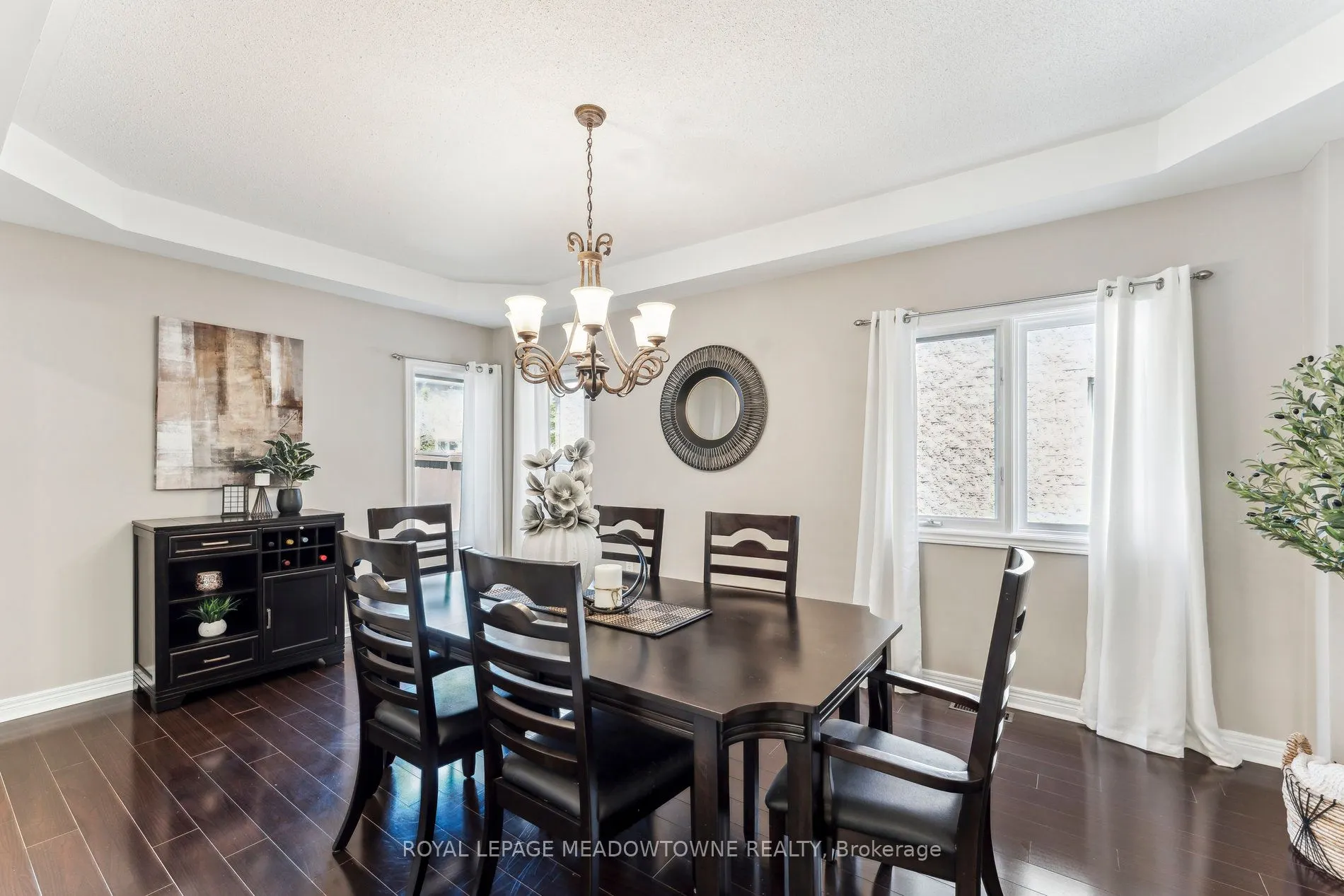 1186 Ezard Crescent