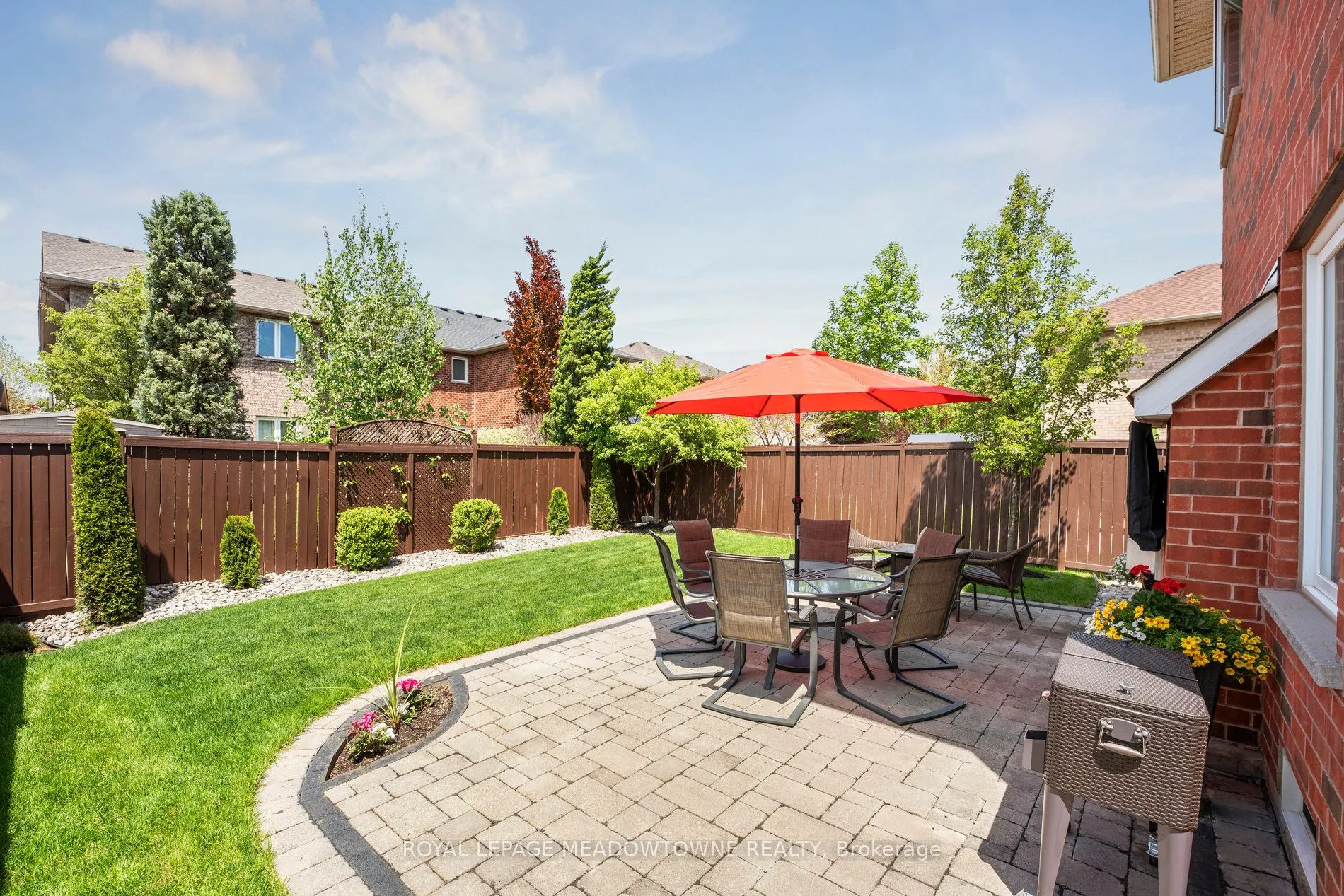 1186 Ezard Crescent