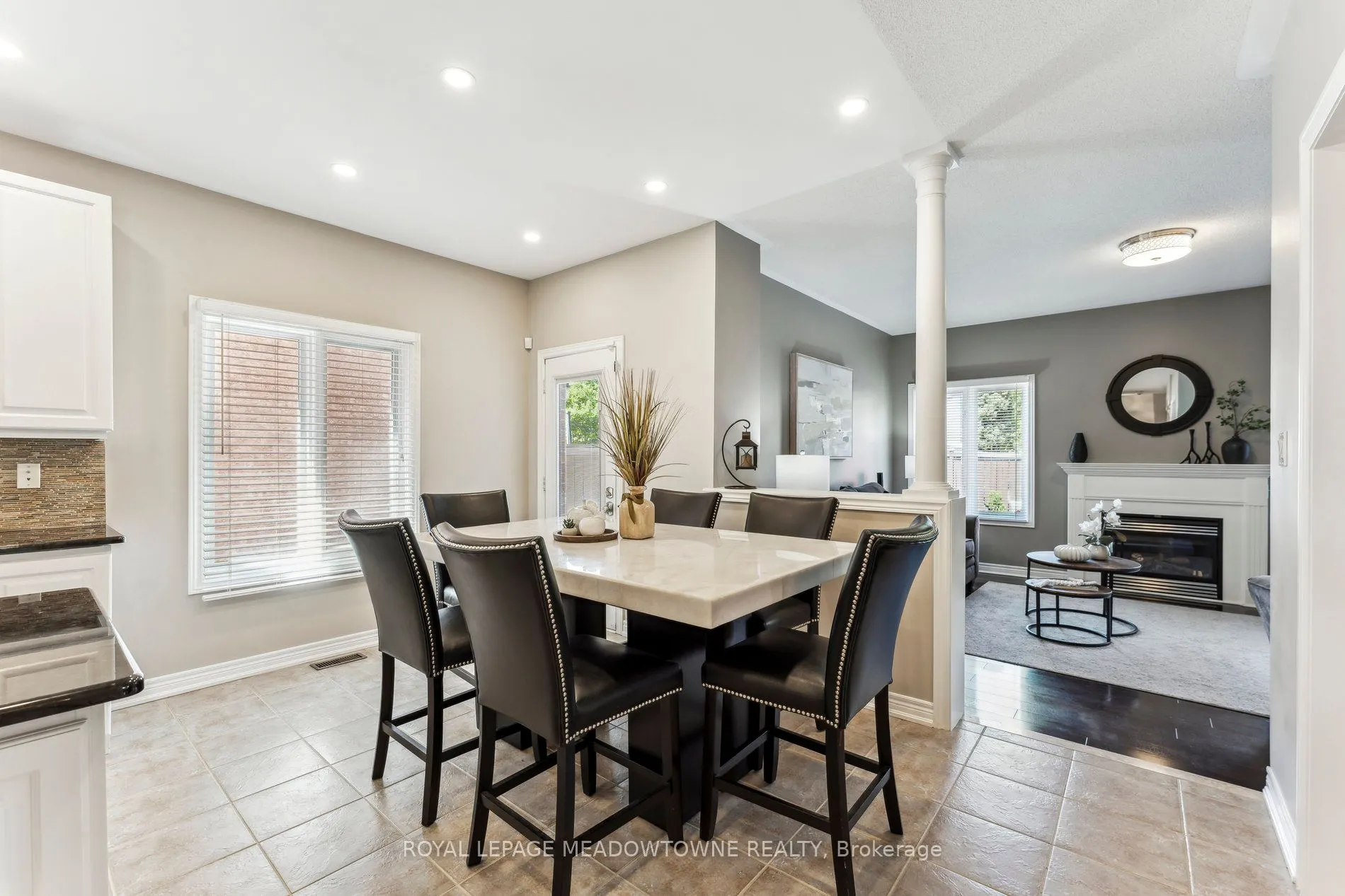 1186 Ezard Crescent