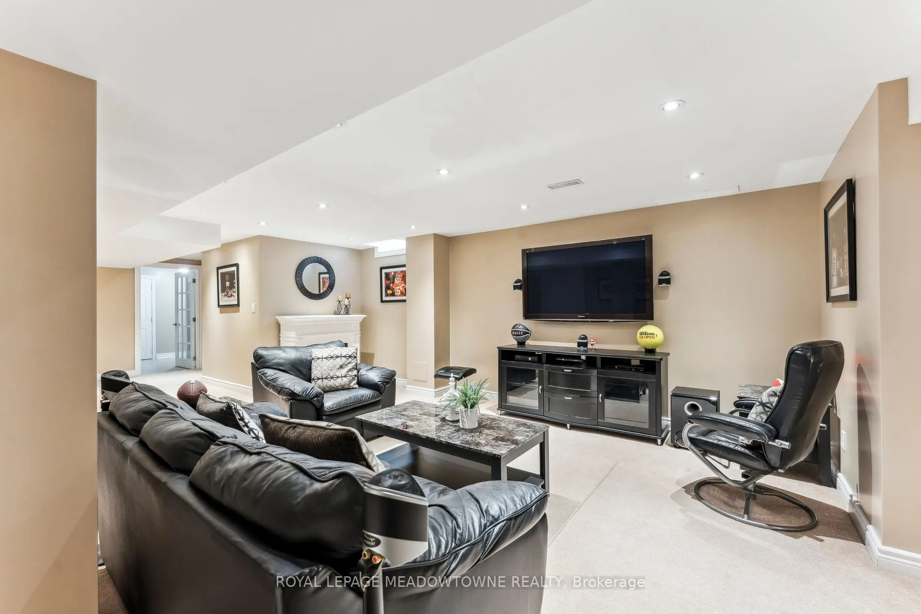 1186 Ezard Crescent