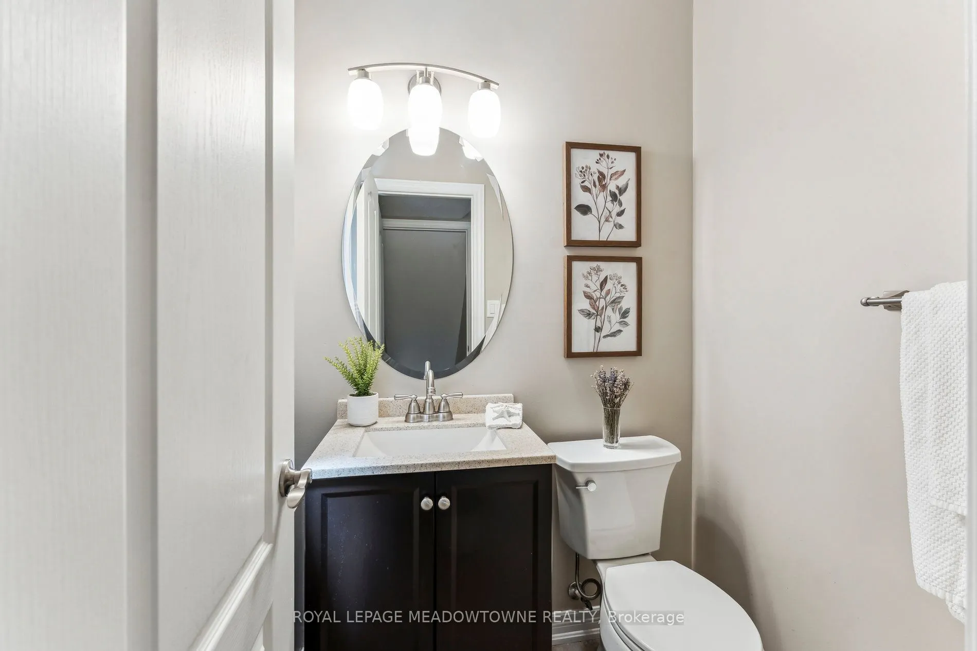 1186 Ezard Crescent