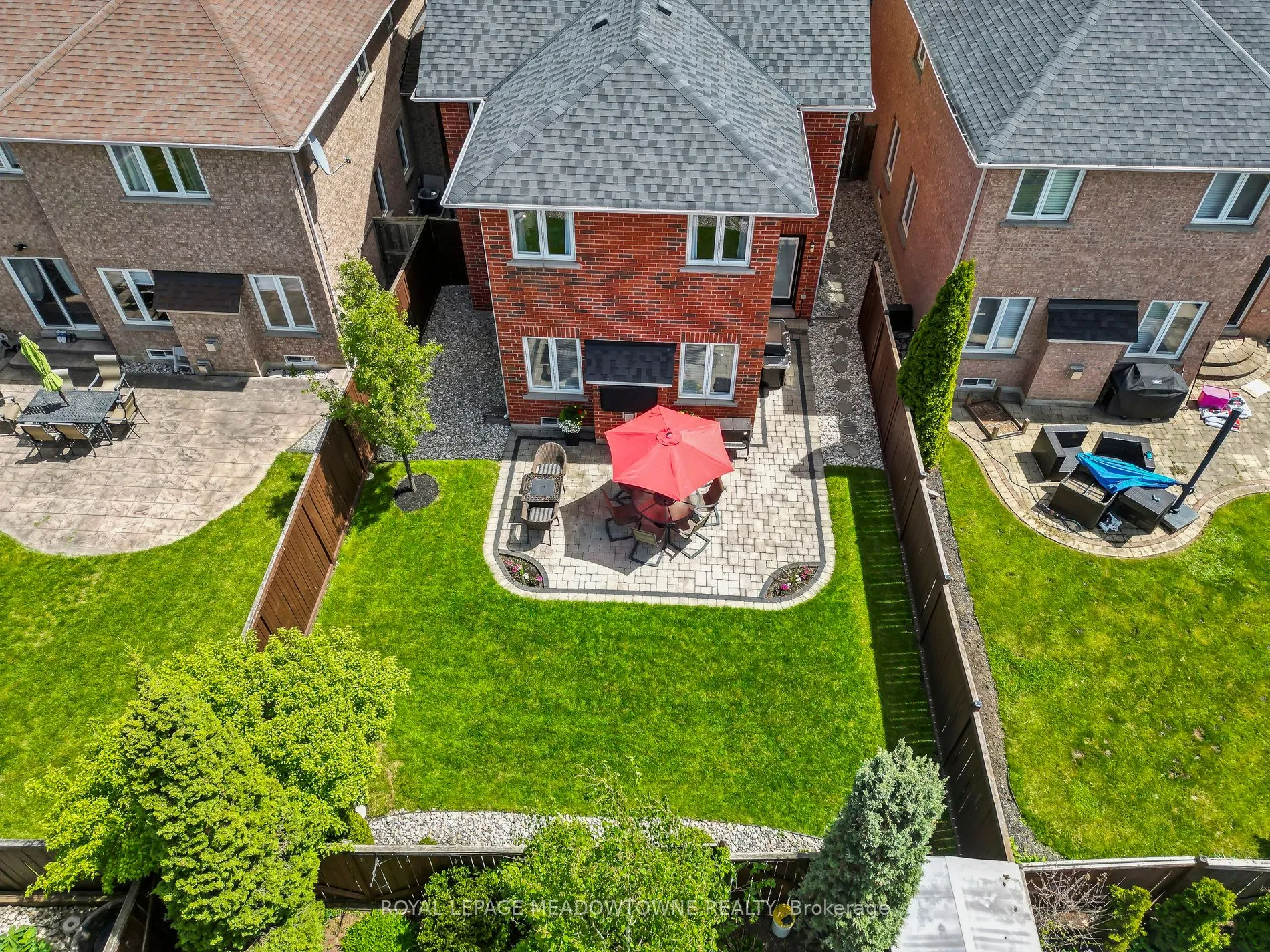 1186 Ezard Crescent