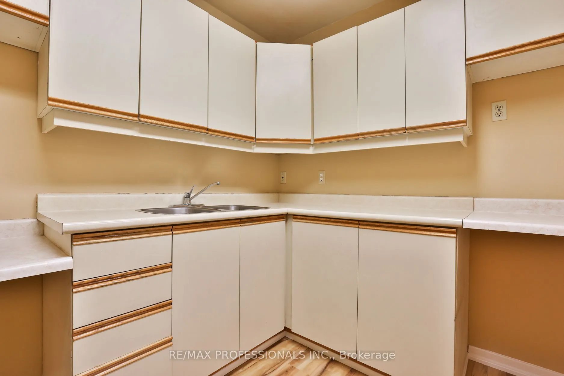 2175 Bloor Street W, #A
