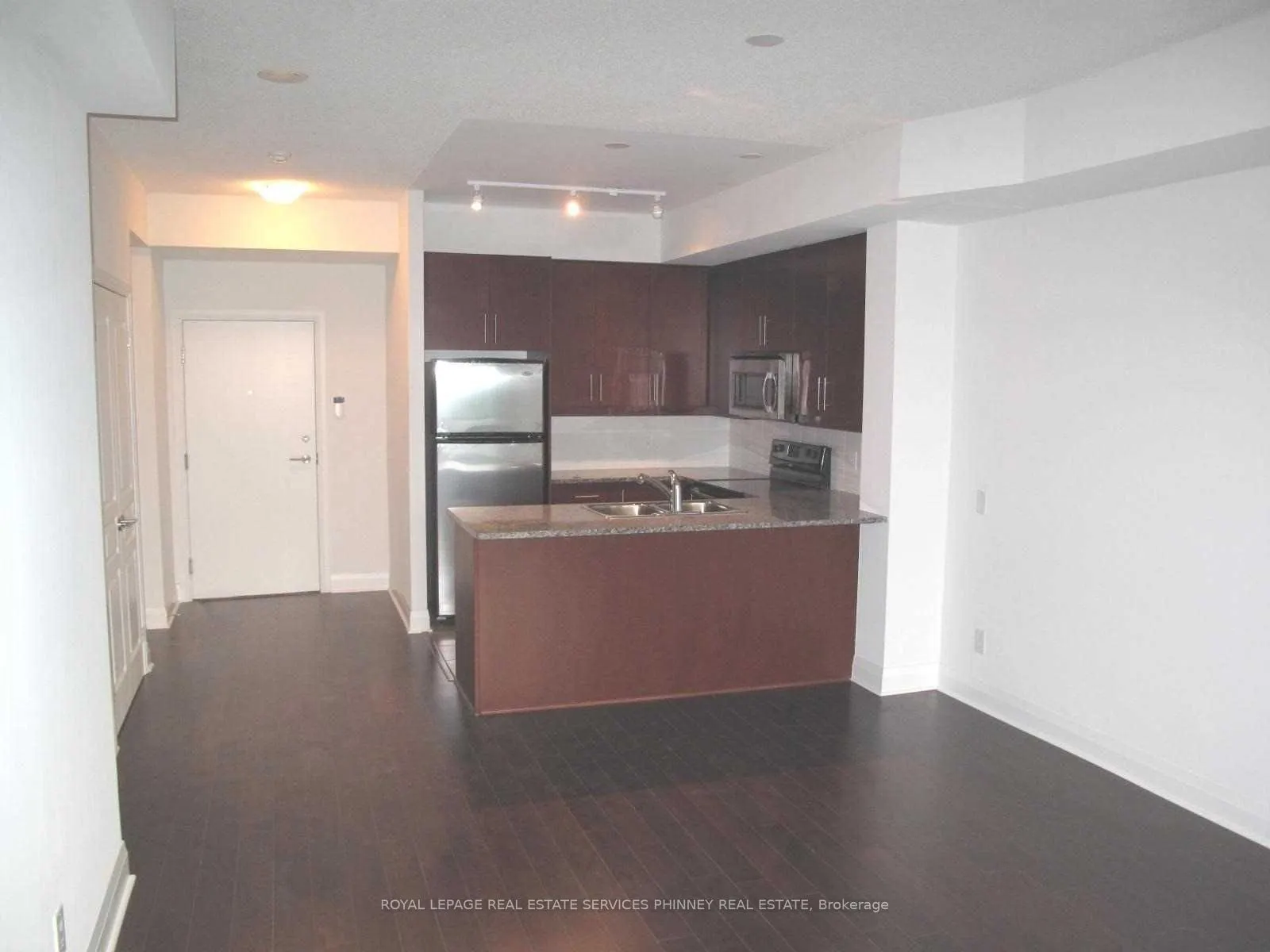 1 Hurontario Street, #1606