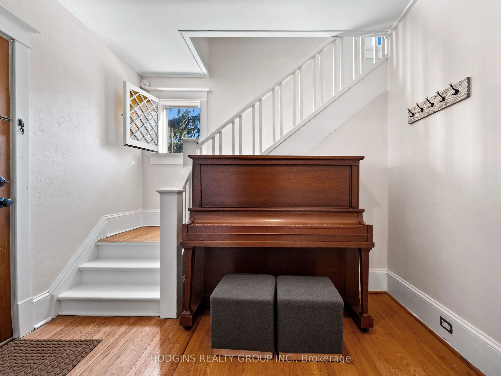 26 Brant Avenue