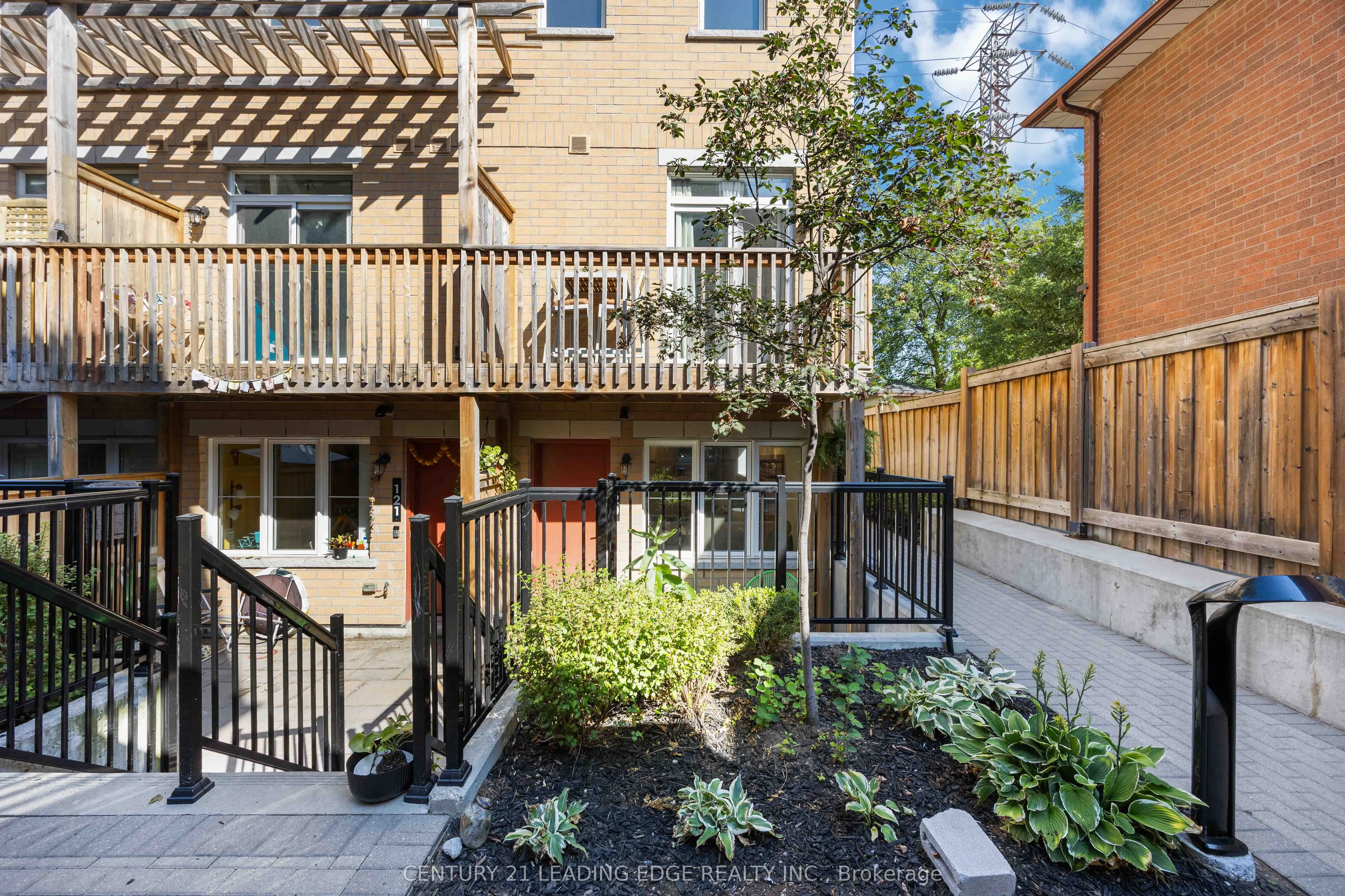 380 Hopewell Avenue, #120