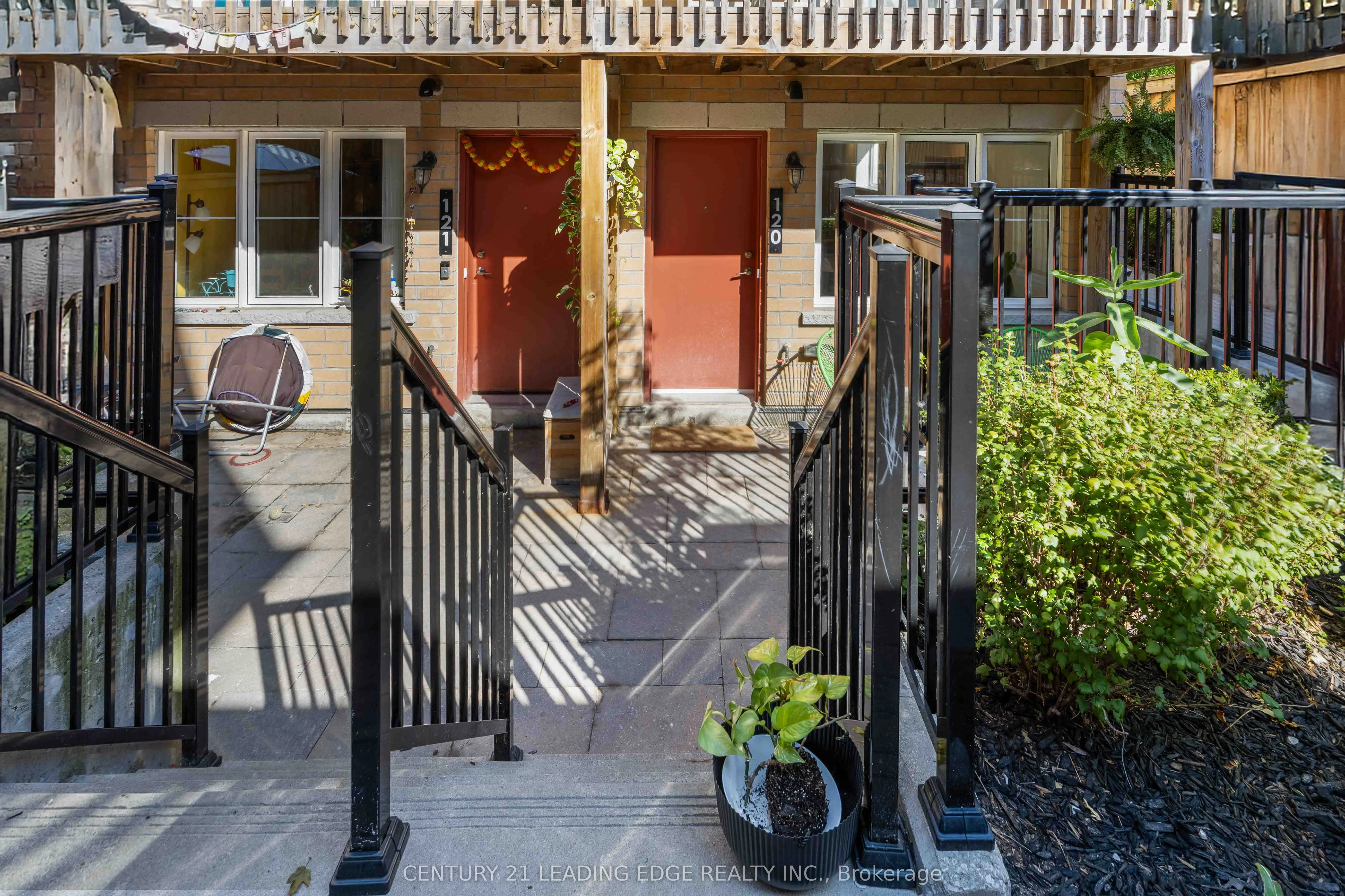 380 Hopewell Avenue, #120