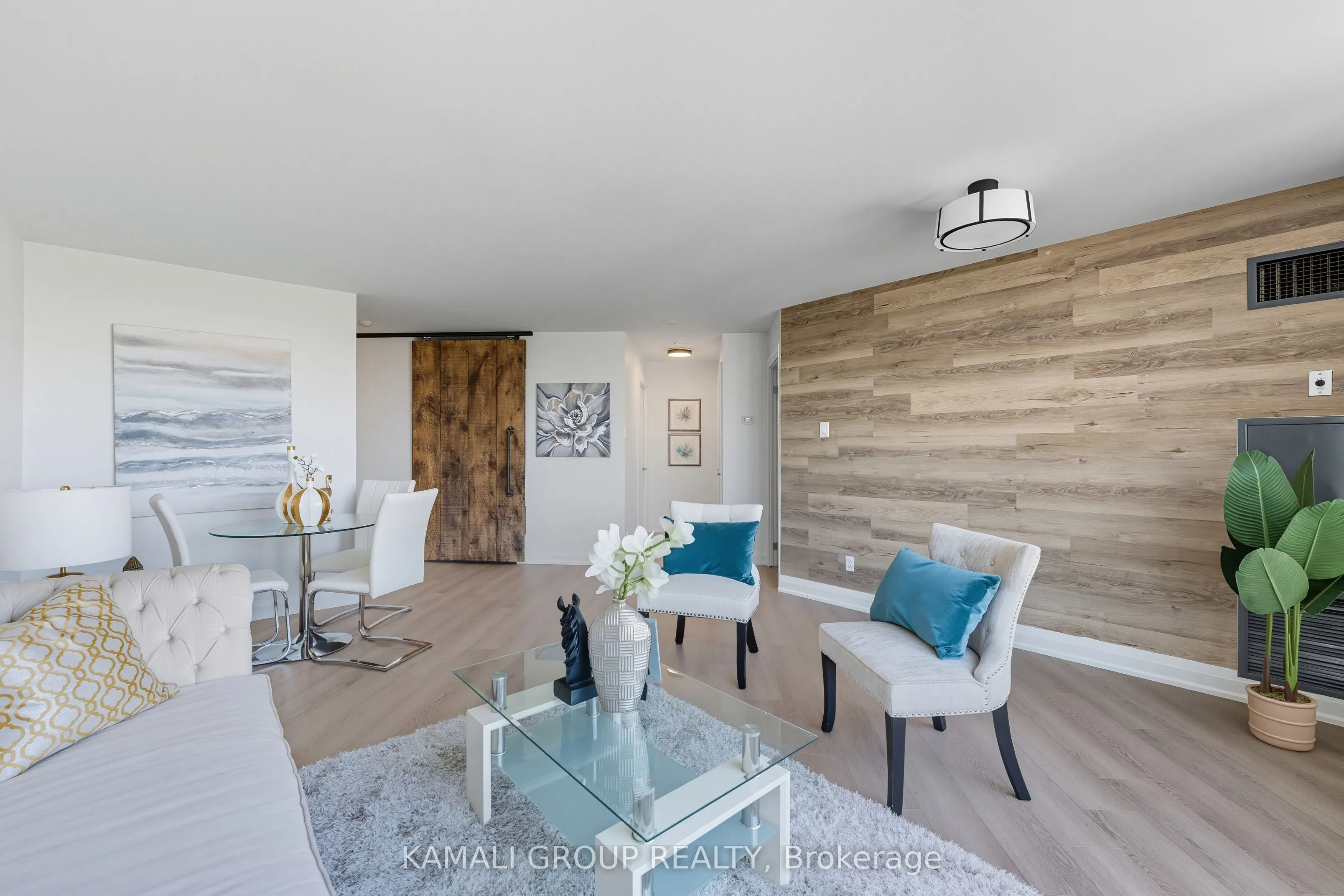 2285 Lake Shore Boulevard W, #1405