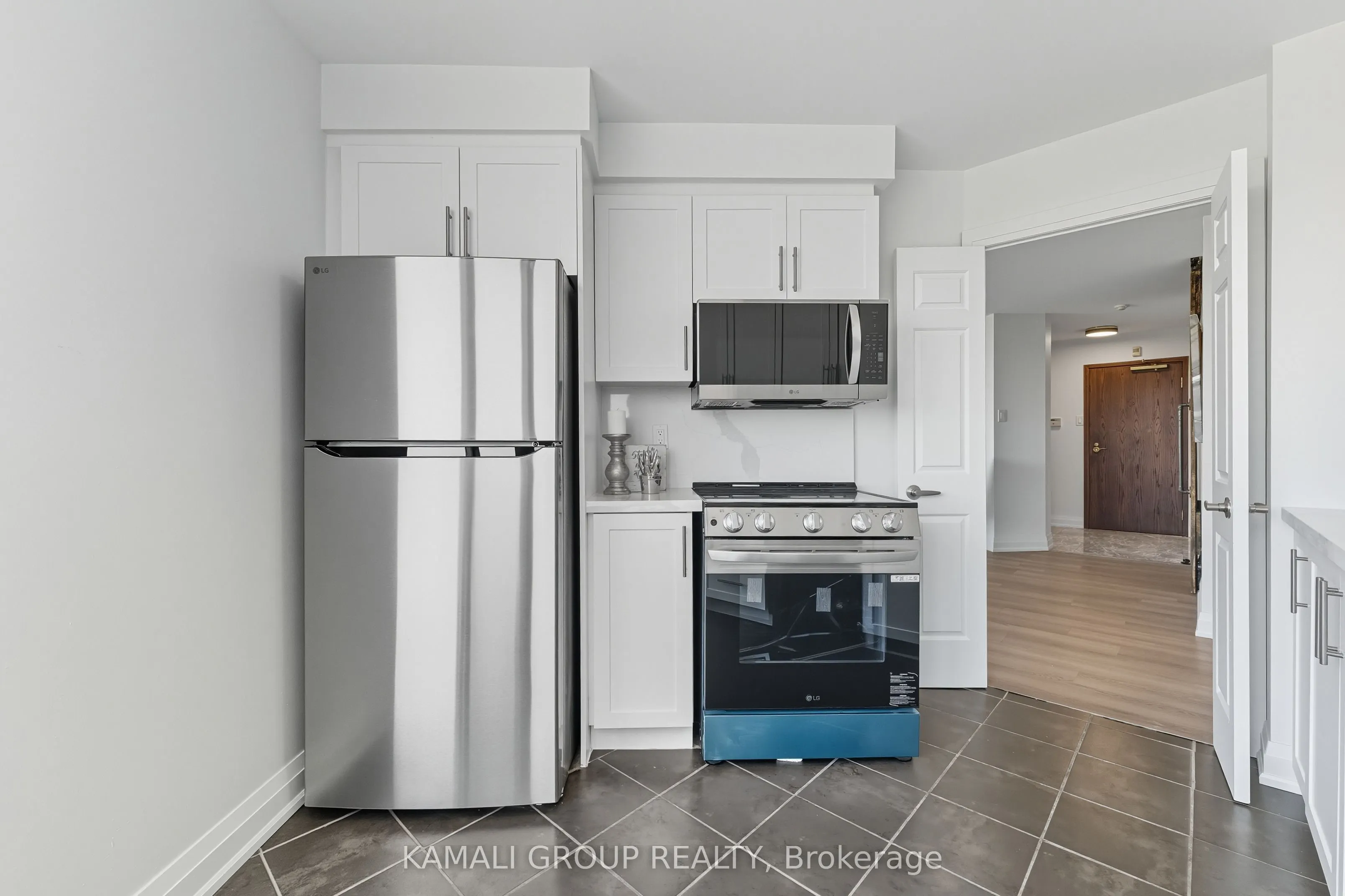 2285 Lake Shore Boulevard W, #1405